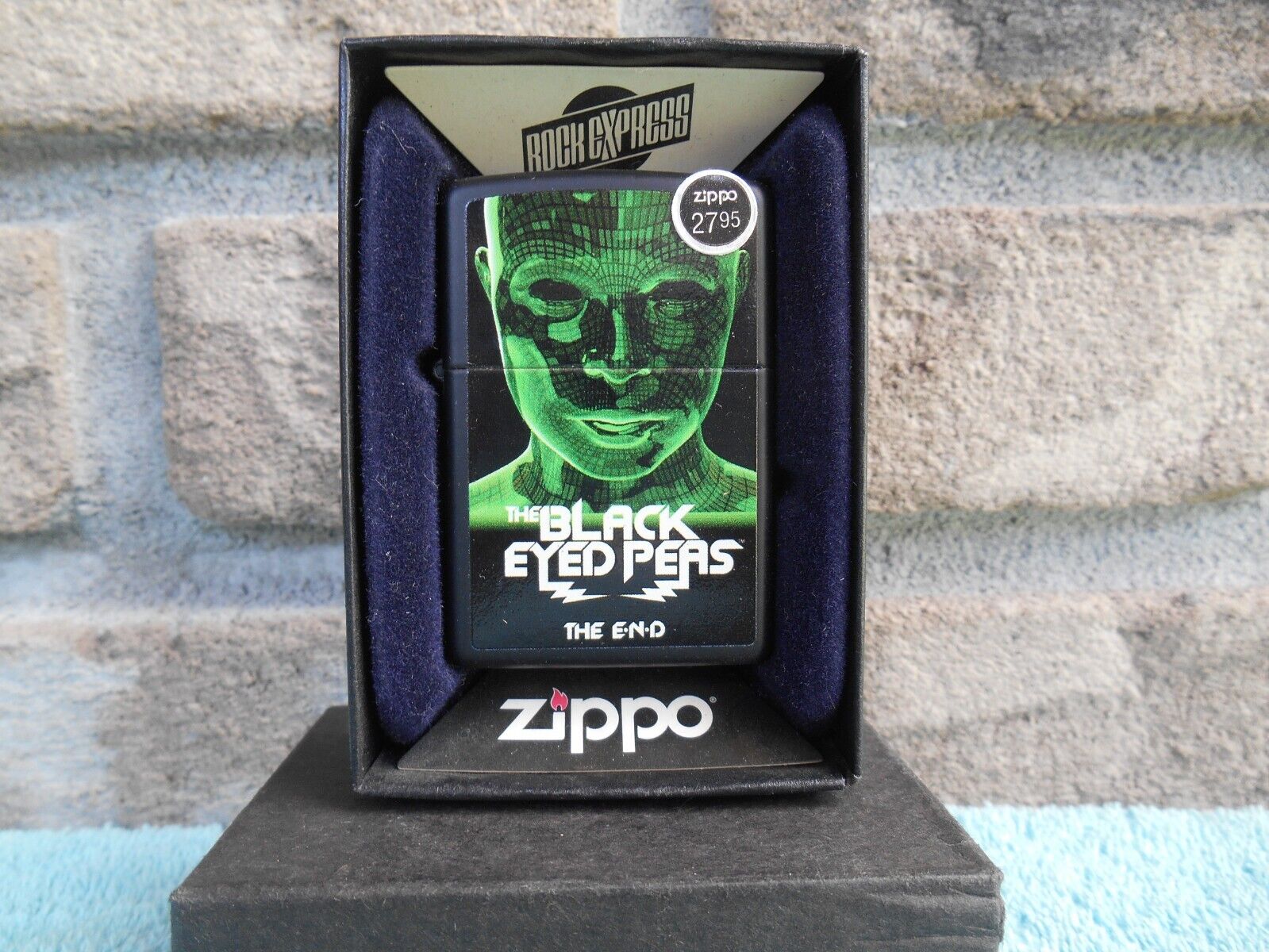 ZIPPO LIGHTER 2011 C-11 ROCK EXPRESS THE BLACK EYED PEAS - THE END. NEW IN BOX