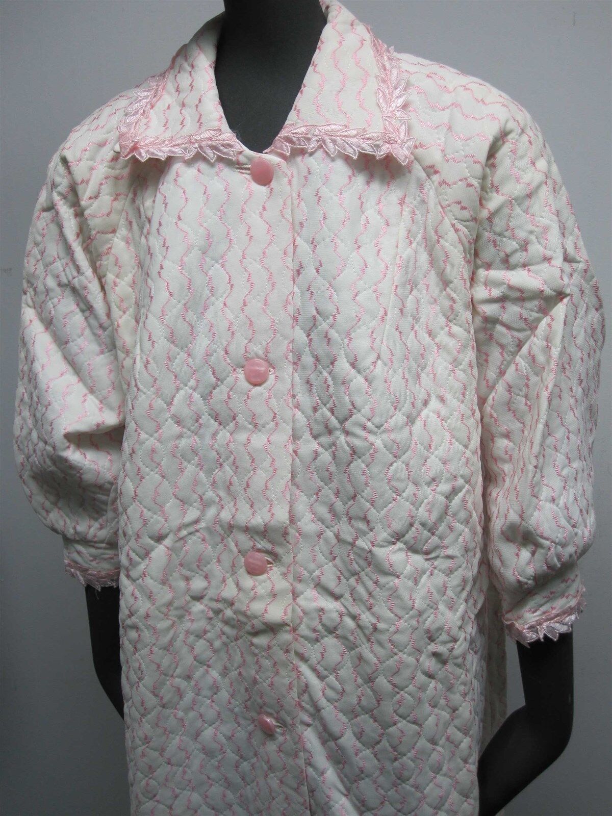 VTG 1950s WOMENS WHITE w PINK EMBROIDERED STRIPE QUILTED ACETATE BATHROBE SZ 14