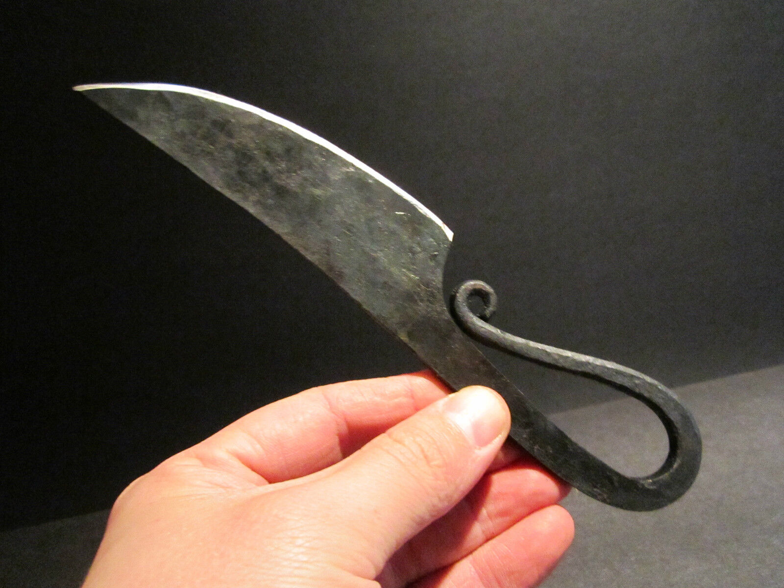 Antique Style Flint Striker Style Custom Forged Primitive Knife Backwoodsman F