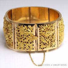VINTAGE BARANTI THAI SECTIONAL HAND ENGRAVED 18K YELLOW GOLD LARGE LINK BRACELET picture