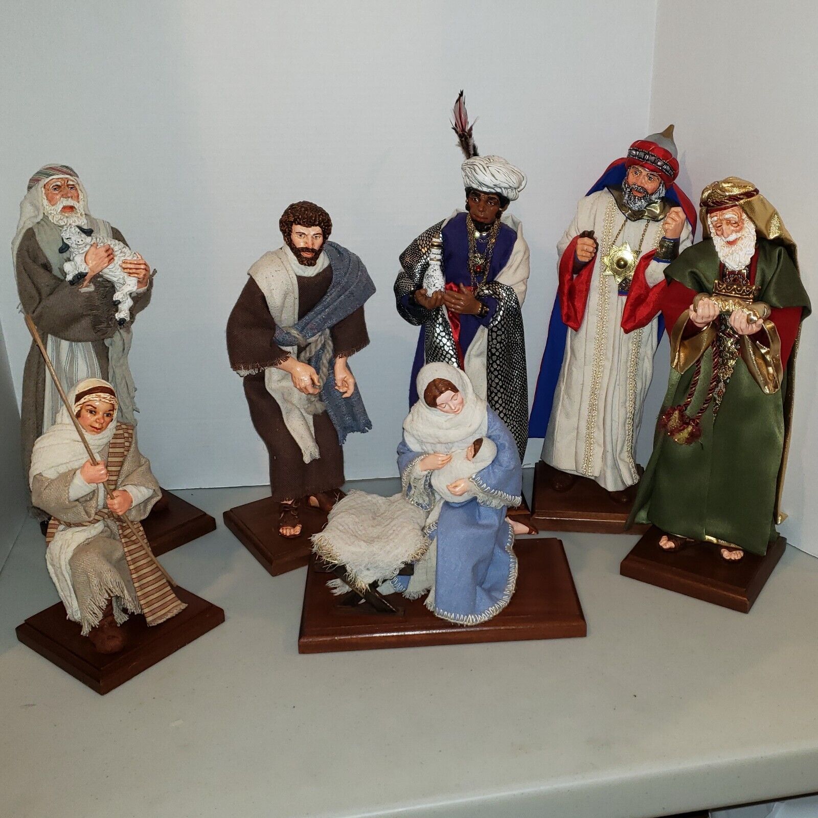 Simpich Character Doll Nativity 7 Pieces Holy Family Wisemen Shepherds Stunning
