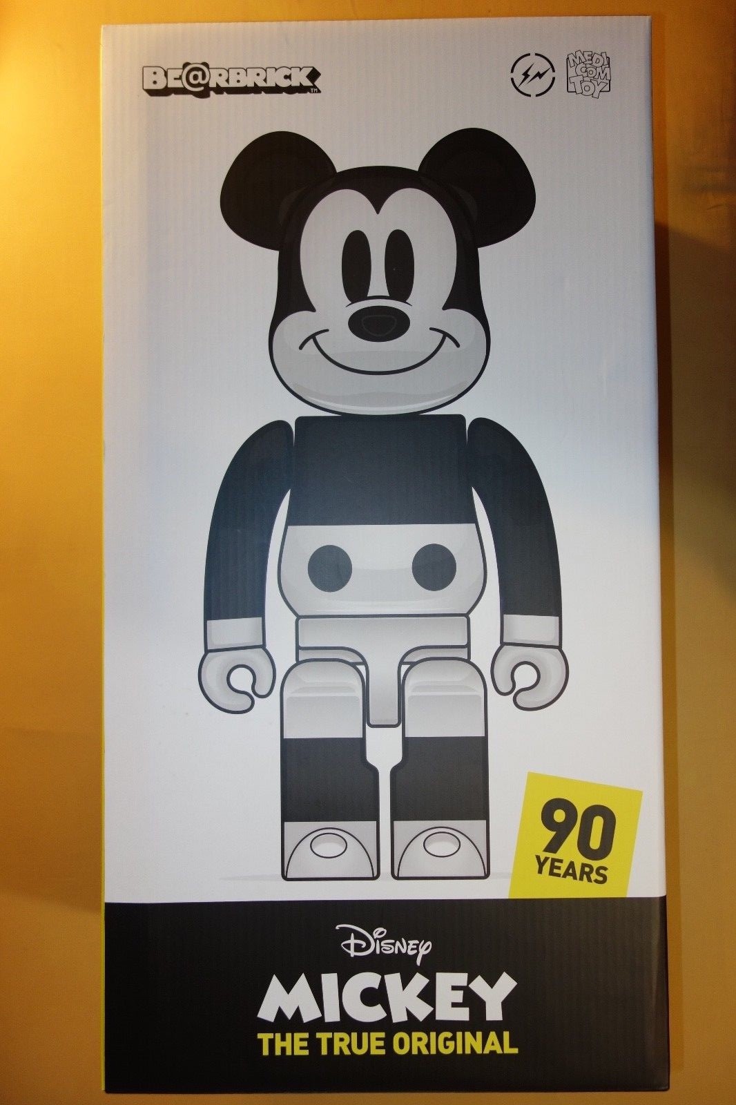 Medicom Toy Be@rBrick x Fragment x Disney Medicom Toy Be@rBrick x Fragment x Disney