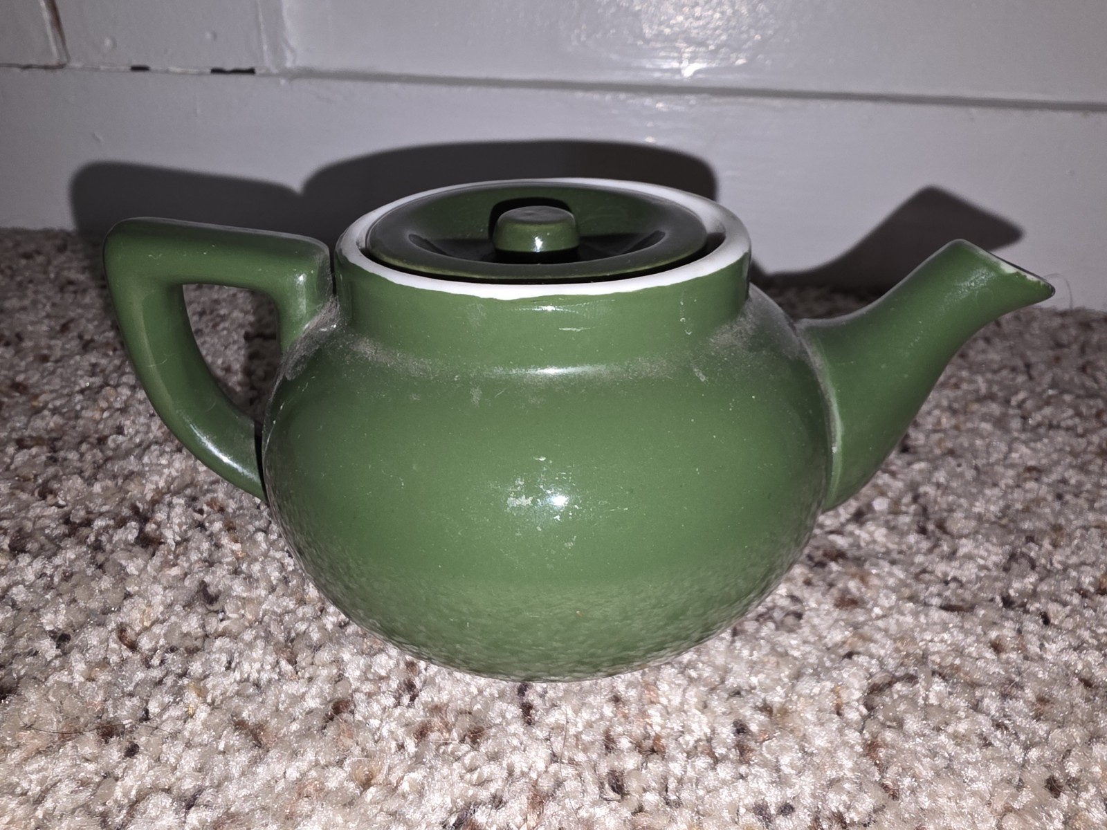 The $400,000 Teapot – A Statement on Value, Fashion, and Absurd Luxury