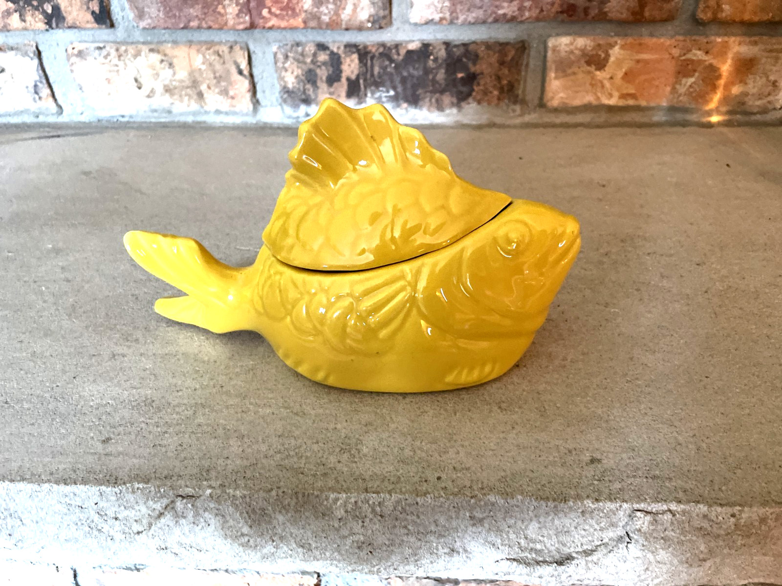 Hollydale Pottery Chicken of the Sea Tuna baker casserole lidded dish 1940's Hollydale Pottery Chicken of the Sea Tuna baker casserole lidded dish 1940's