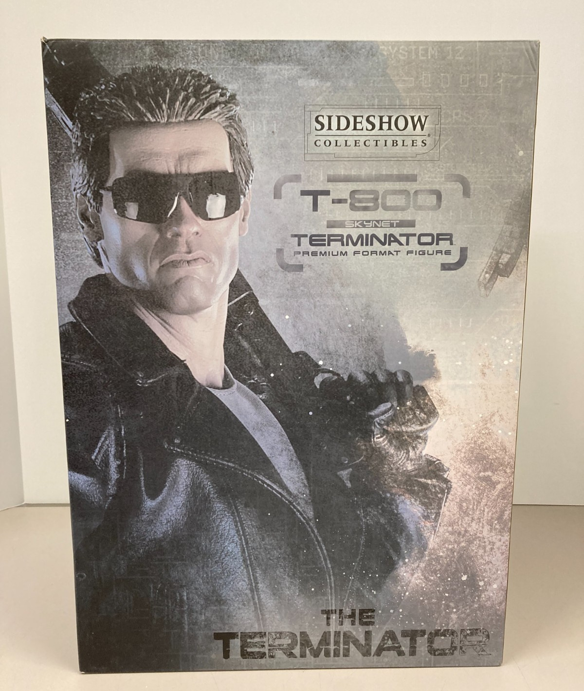 Sideshow Collectibles Terminator T-800 Premium Format EXCLUSIVE RARE - ONE HEAD Sideshow Collectibles Terminator T-800 Premium Format EXCLUSIVE RARE - ONE HEAD