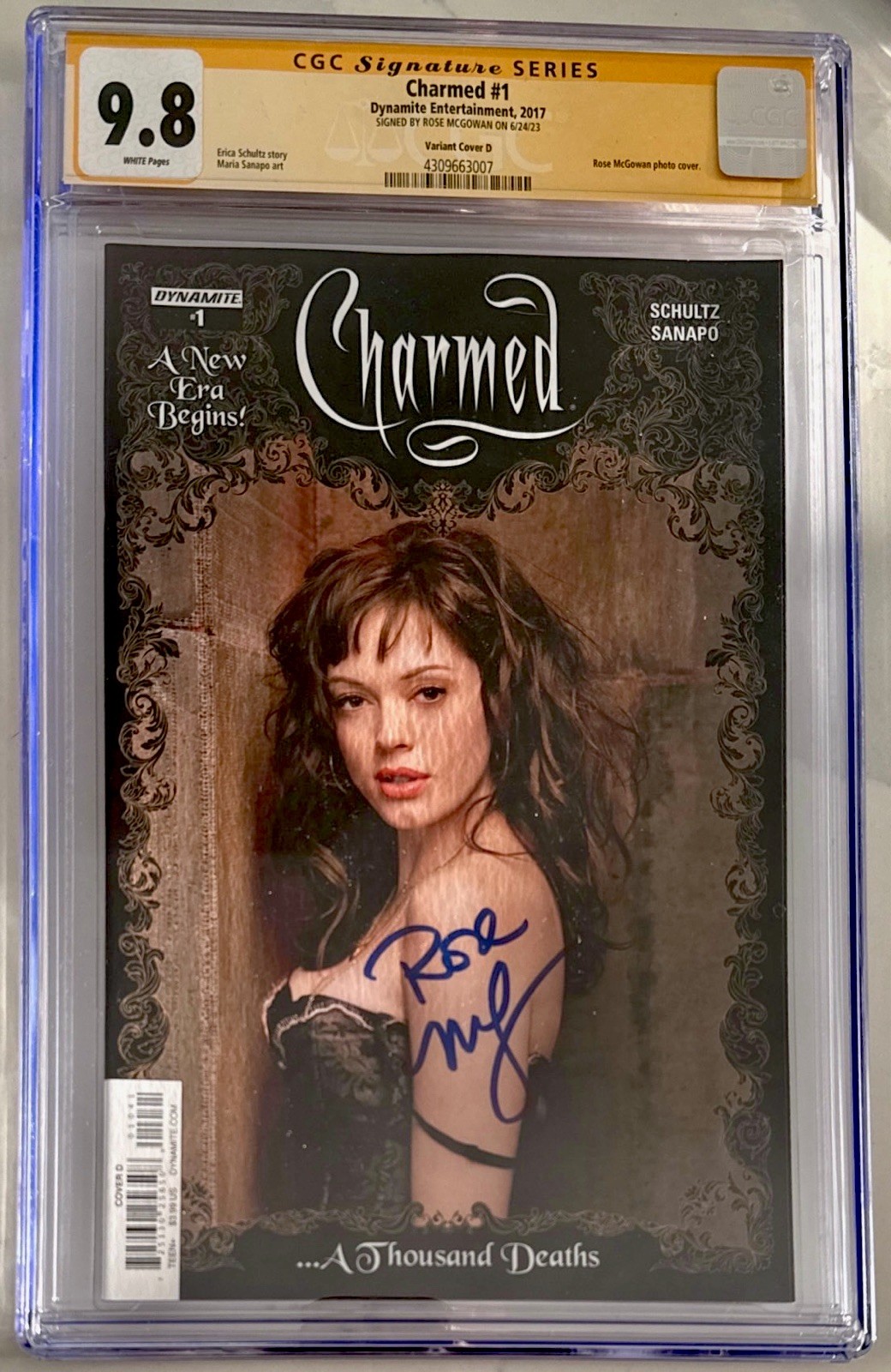 CHARMED #1 PHOTO VARIANT COVER D CGC SS 9.8 SIGNED BY ROSE MCGOWAN