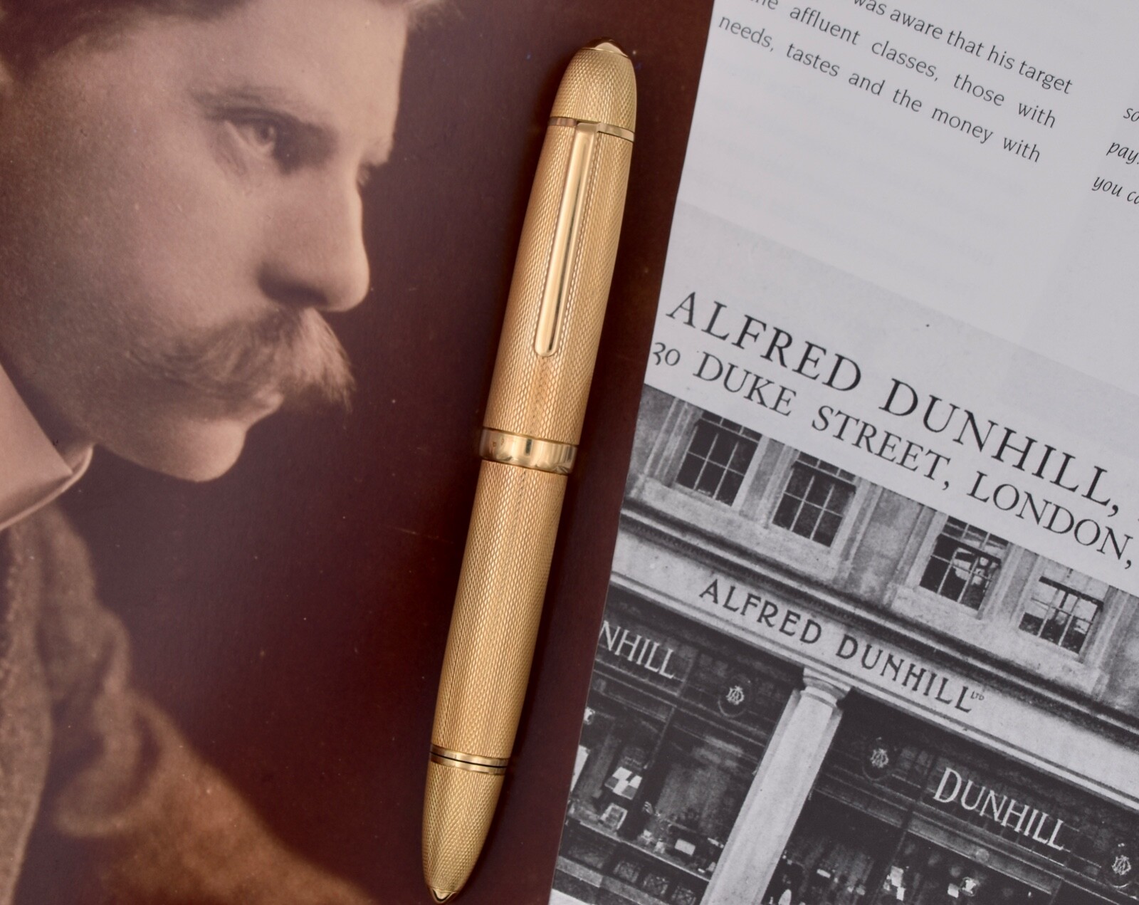 MONTBLANC for DUNHILL 149 Meisterstück 18k Barleycorn Fountain Pen by Lefebvre MONTBLANC for DUNHILL 149 Meisterstück 18k Barleycorn Fountain Pen by Lefebvre