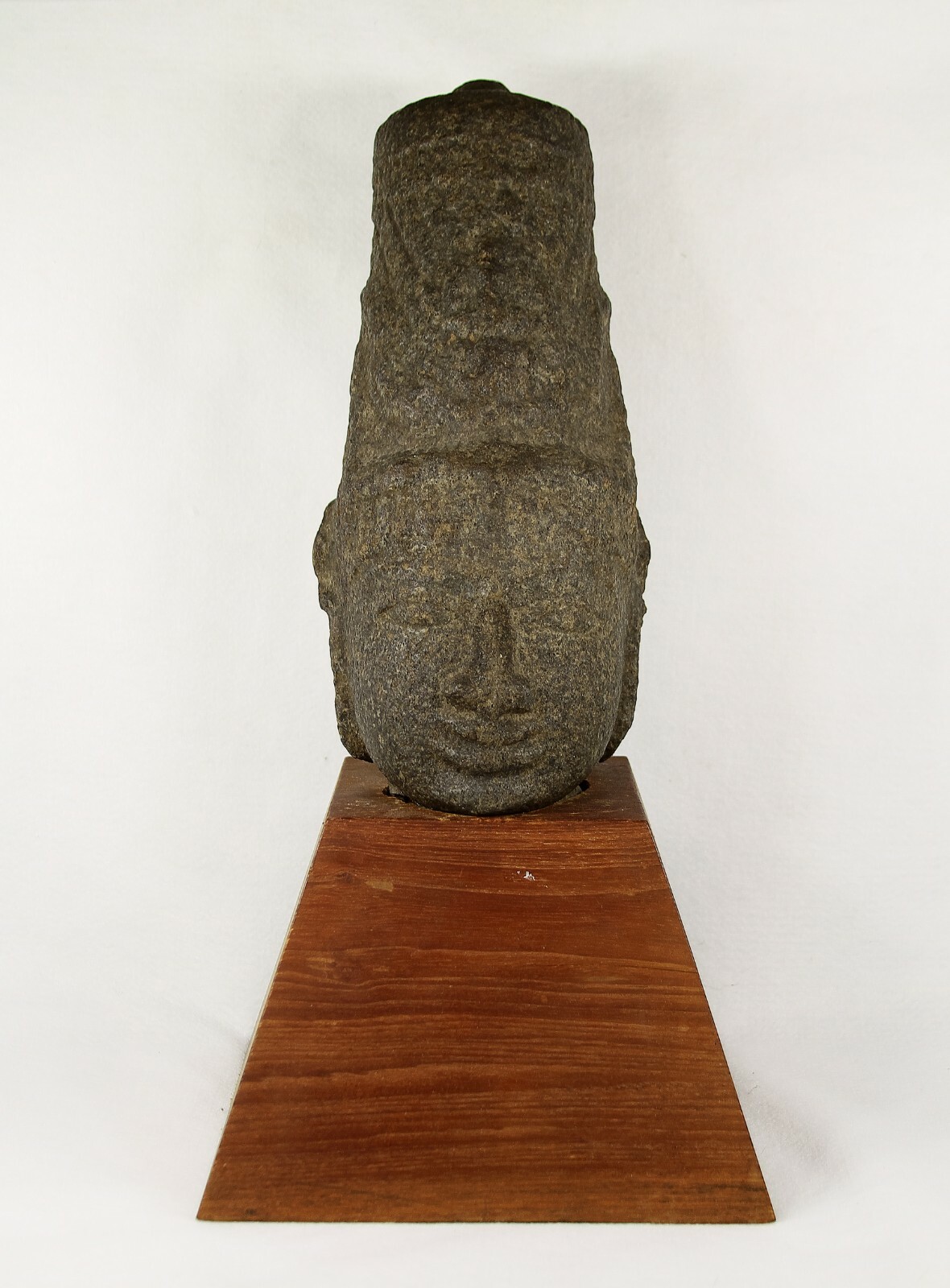 Antique Ancient Khmer Carved Stone Buddha Head Sculpture Antique Ancient Khmer Carved Stone Buddha Head Sculpture