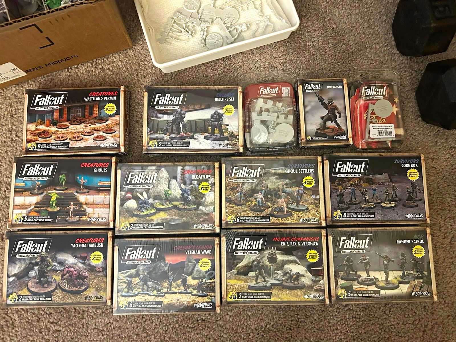 Modiphius Fallout: Wasteland Warfare Bulk Lot Starter Set, New Vegas, Books