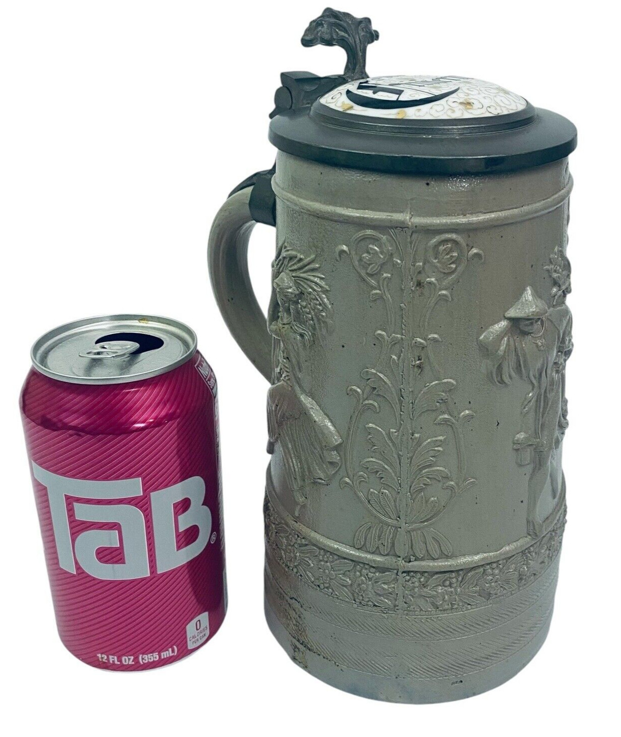 Antique German 1L Beer Stein High Relief Pottery stein Zur Erinnerung Inlay lid Antique German 1L Beer Stein High Relief Pottery stein Zur Erinnerung Inlay lid