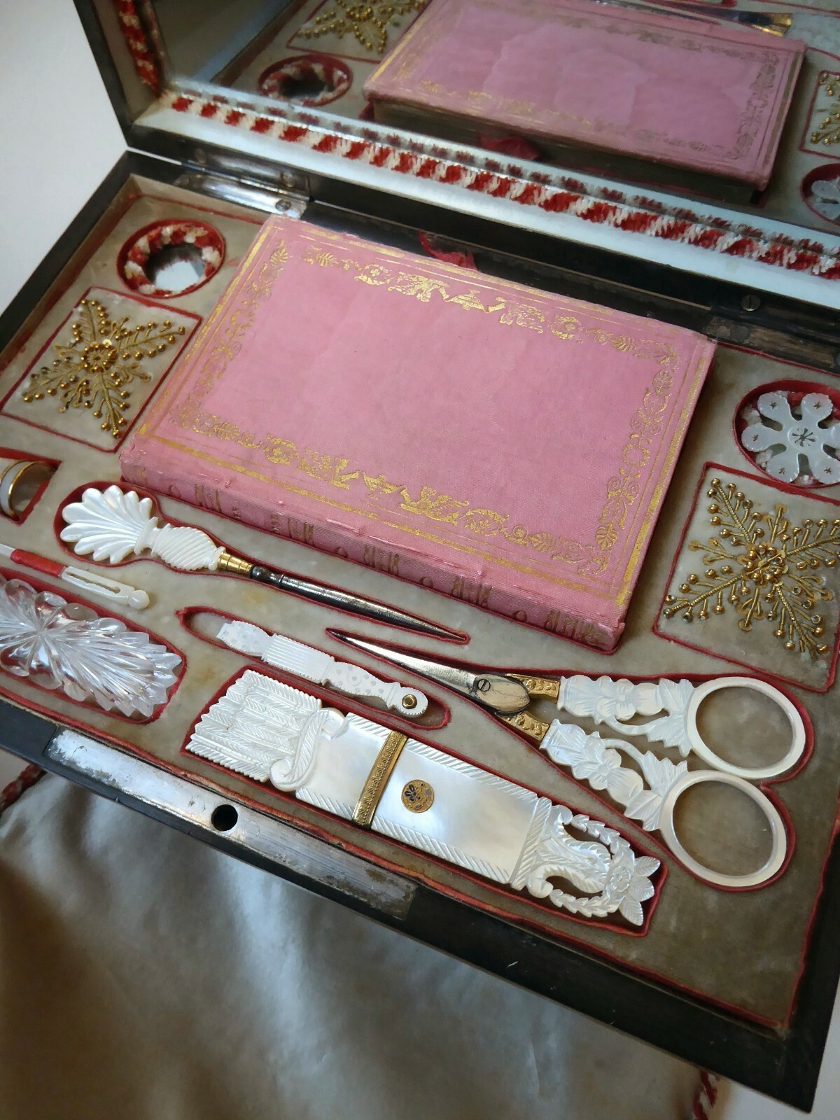 RARE 1820's PALAIS ROYAL SEWING BOX MOTHER OF PEARL Scissors Needle case etc
