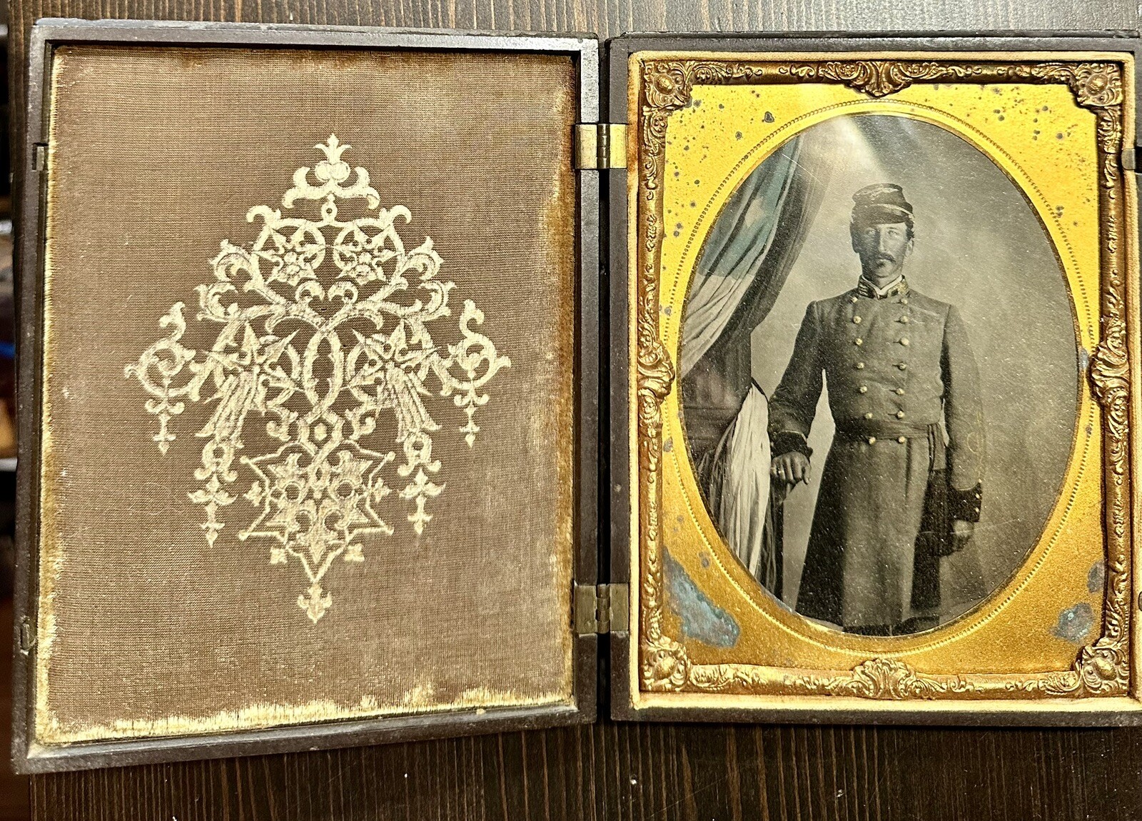Rare Museum Qlty Tintype Photo Texas Confederate Officer Soldier Original 1860s Rare Museum Qlty Tintype Photo Texas Confederate Officer Soldier Original 1860s