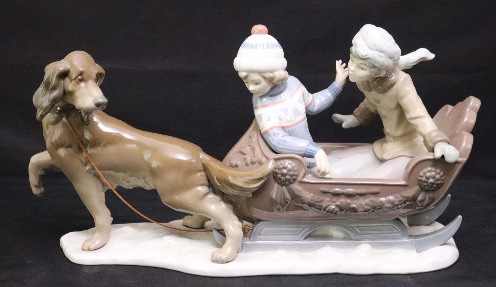 LLADRO SLEIGH RIDE 1980-96 PORCELAIN FIGURINE 5037G LLADRO SLEIGH RIDE 1980-96 PORCELAIN FIGURINE 5037G