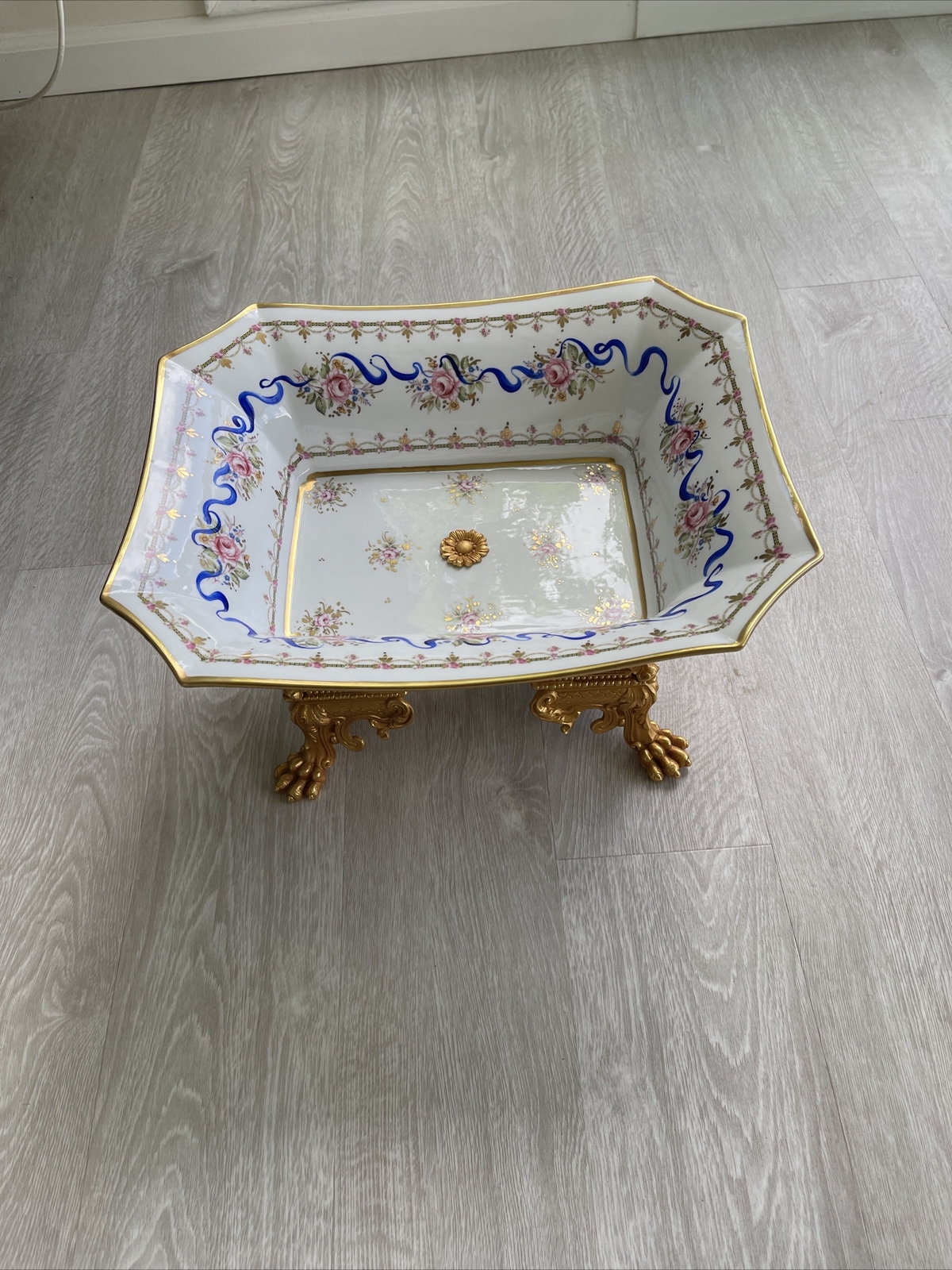 Tiche Italian Porcelain Centerpiece Tiche Italian Porcelain Centerpiece
