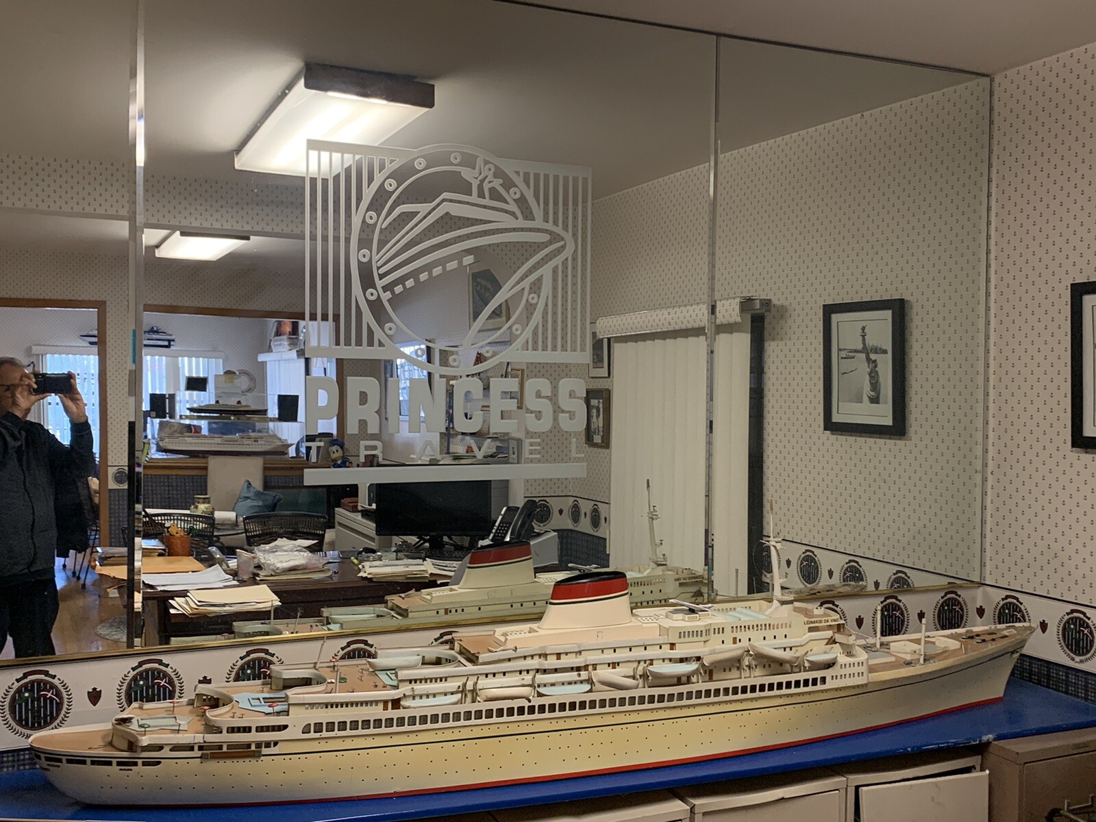 8 Foot ship model Ss Leonardo Da Vinci-from company headquarters Of Italian Line 8 Foot ship model Ss Leonardo Da Vinci-from company headquarters Of Italian Line