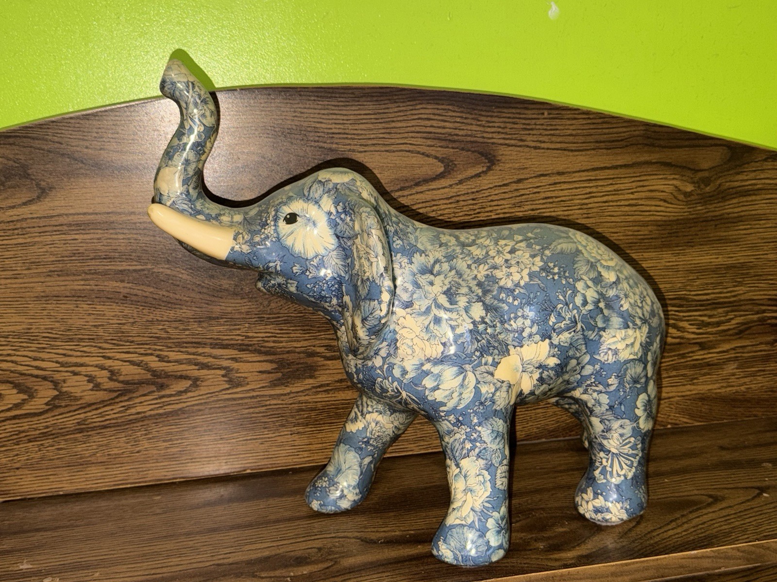 Antique Porcelain Elephant Holland Blue In Mint Condition Antique Porcelain Elephant Holland Blue In Mint Condition