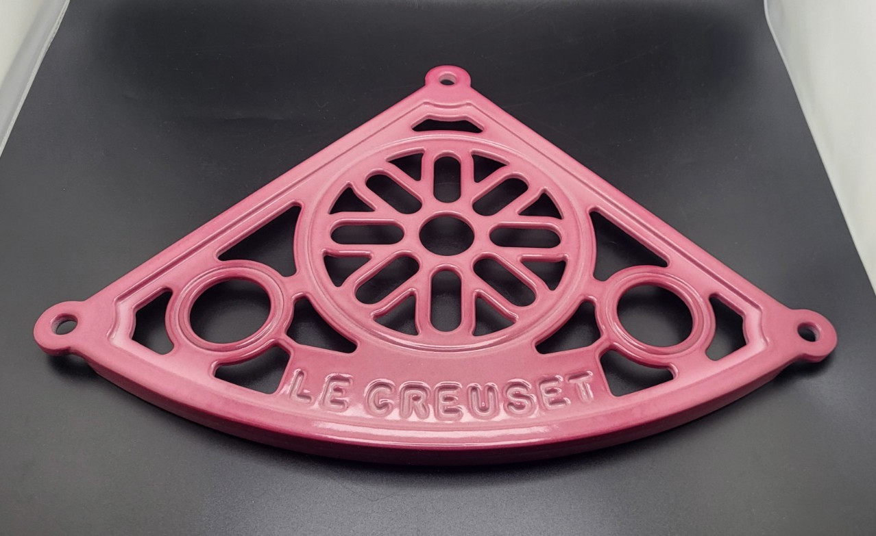 Rare Le Creuset Pot Stand - Berry - NIB - Read Description