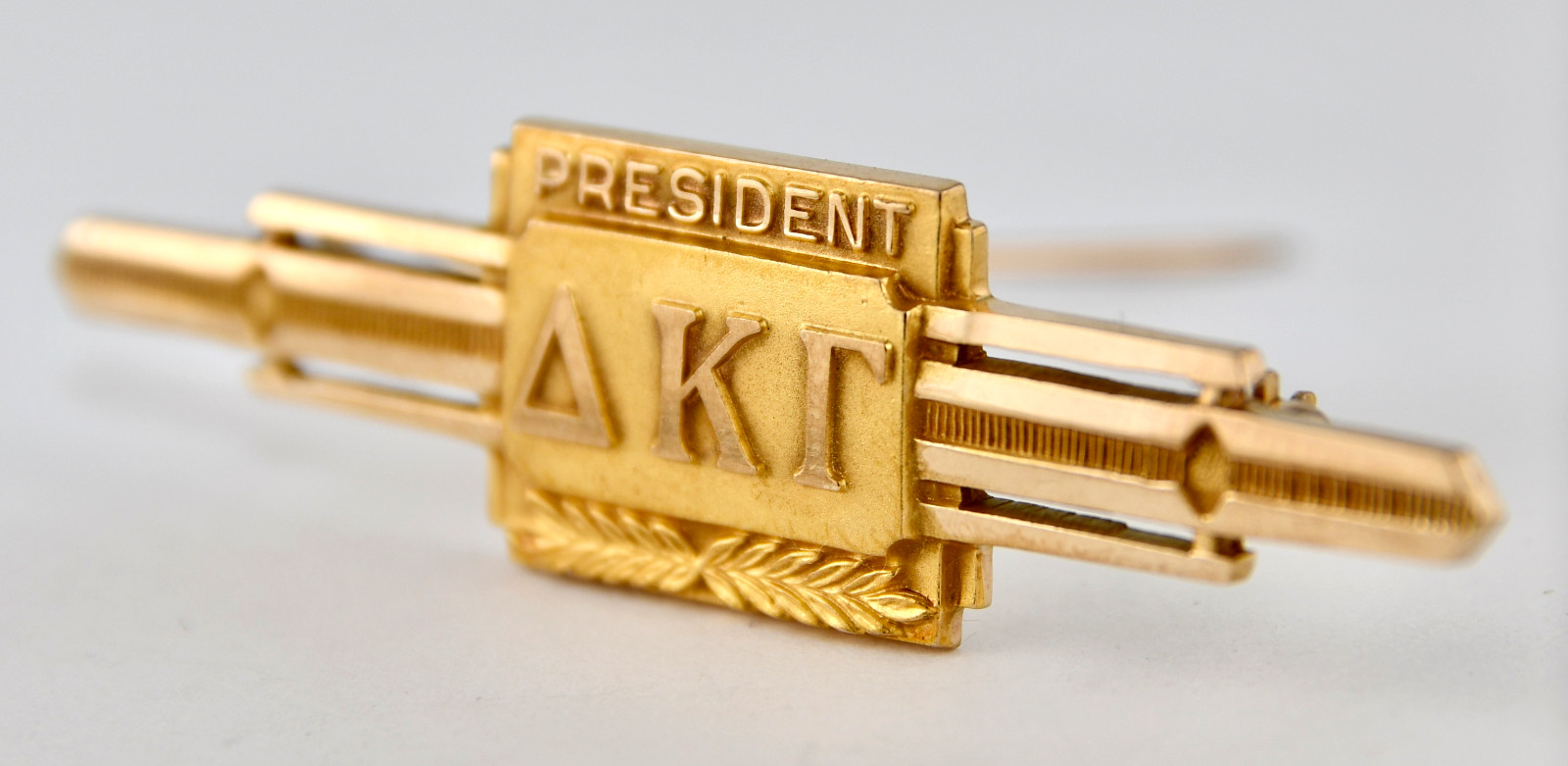 Vintage 10K Yellow Gold Delta Kappa Gamma Sorority “President” Pin Brooch Vintage 10K Yellow Gold Delta Kappa Gamma Sorority “President” Pin Brooch