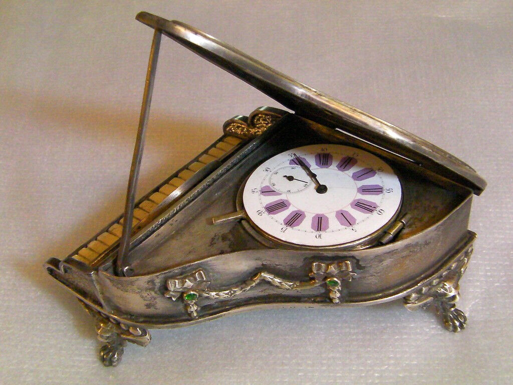 RUSSIAN IMPERIAL KARL FABERGE SILVER 84 DOUBLE HEADED EAGLE PIANO DESK CLOCK RUSSIAN IMPERIAL KARL FABERGE SILVER 84 DOUBLE HEADED EAGLE PIANO DESK CLOCK