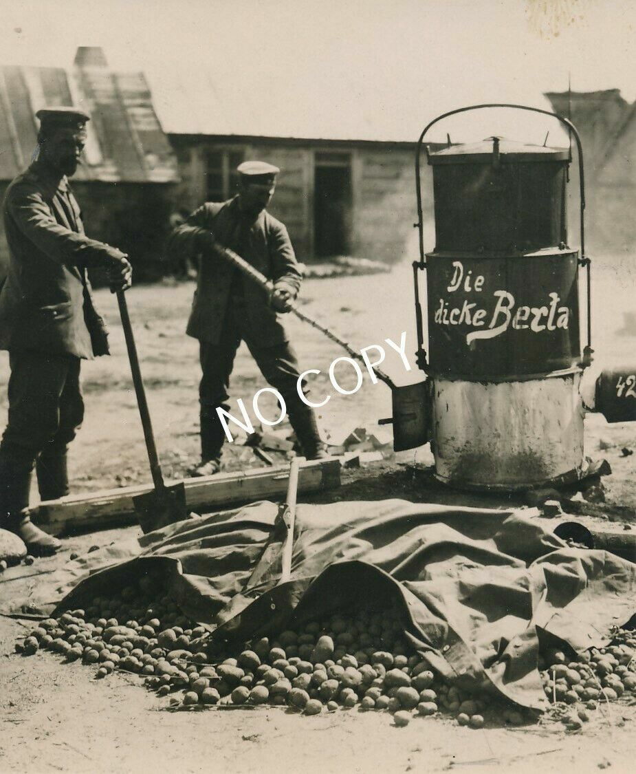 Photo PK WW I soldiers heating the stove to Photo PK WW I soldiers heating the stove to