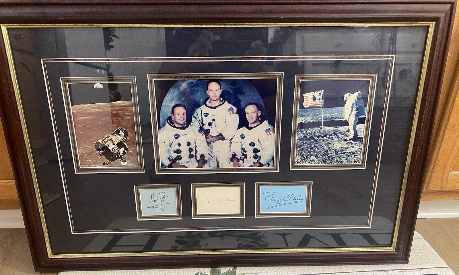 Apollo 11 Authenticated Signatures Armstrong, Collins And Aldrin With Photos Apollo 11 Authenticated Signatures Armstrong, Collins And Aldrin With Photos