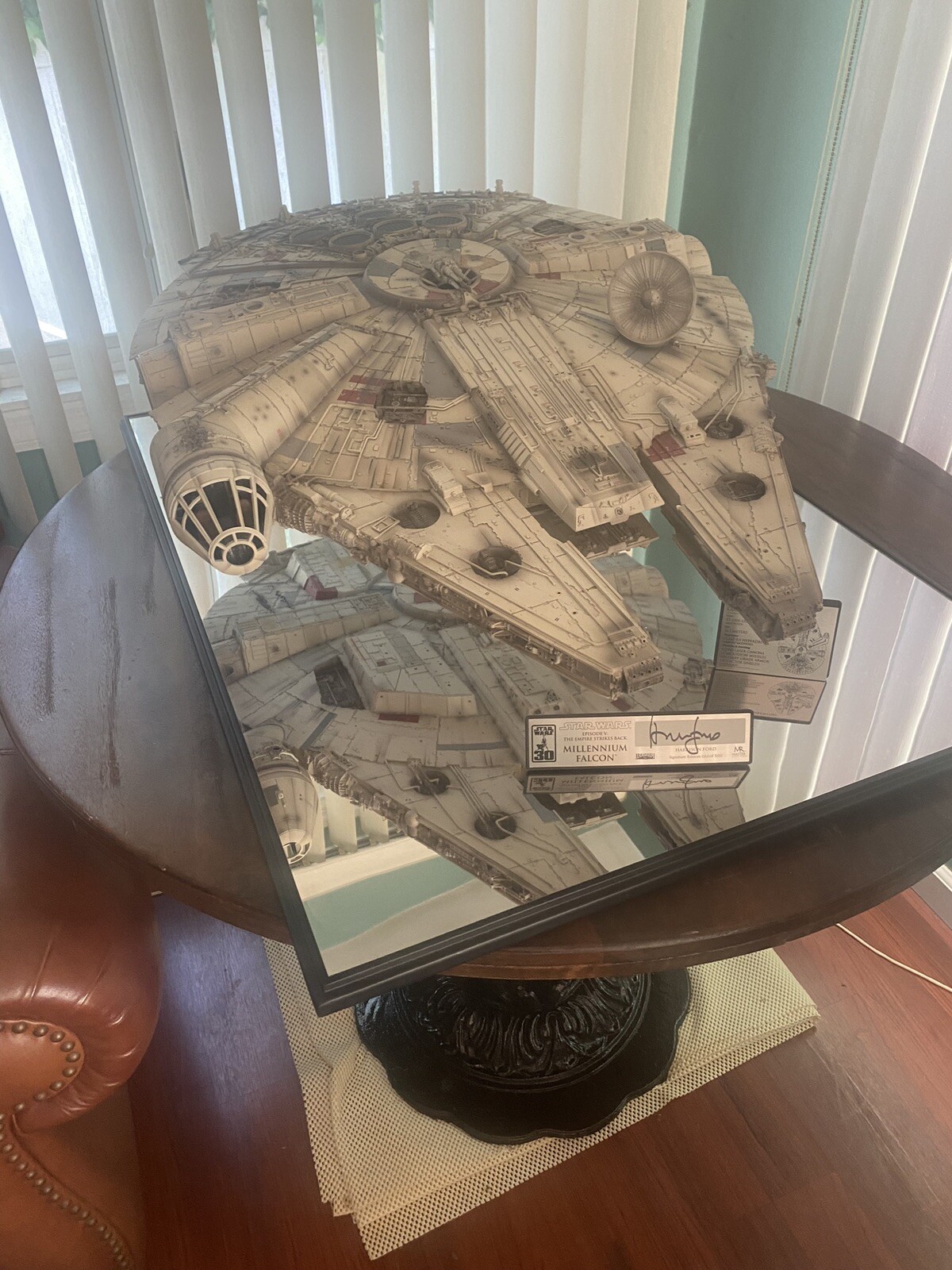Master Replica Millennium Falcon Sign Edition Harrison Ford Master Replica Millennium Falcon Sign Edition Harrison Ford