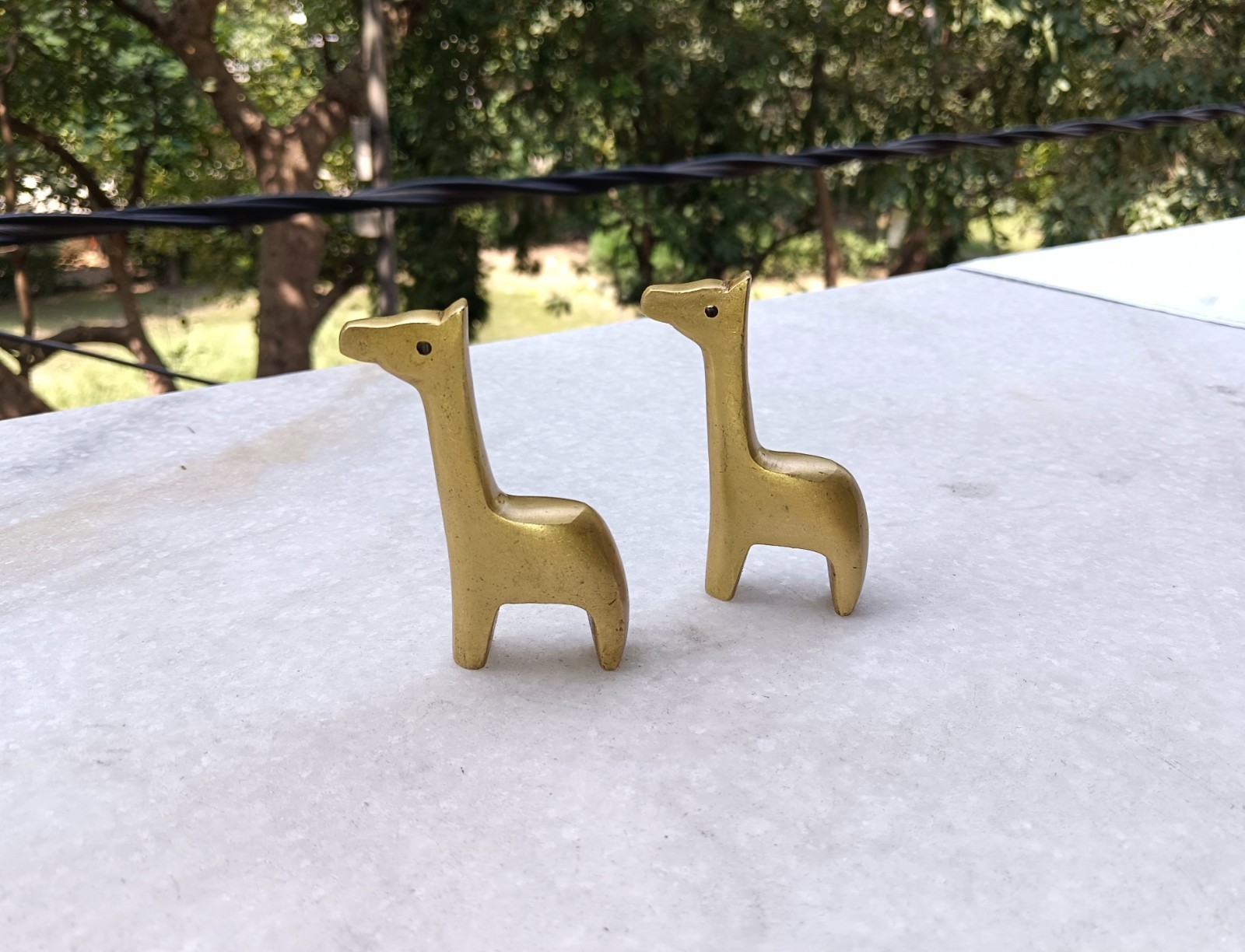 Masai Giraffe Paperweight Brass Animal Office Table Idol Set of 02 Pieces DM464 Masai Giraffe Paperweight Brass Animal Office Table Idol Set of 02 Pieces DM464