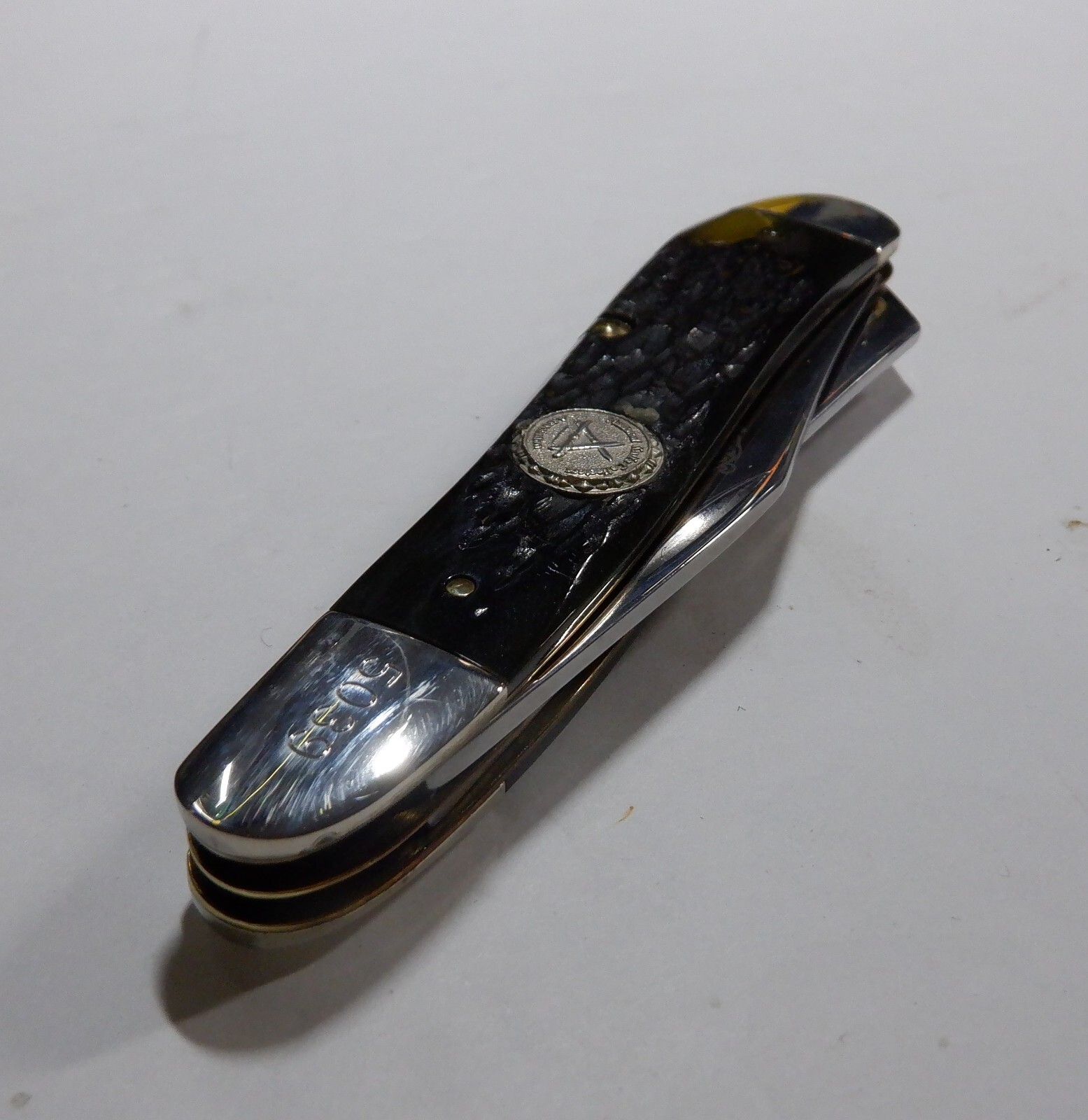 Case National Knife Collector #5039 1985 Bone Dog Leg Trapper 4 1/2 Case National Knife Collector #5039 1985 Bone Dog Leg Trapper 4 1/2