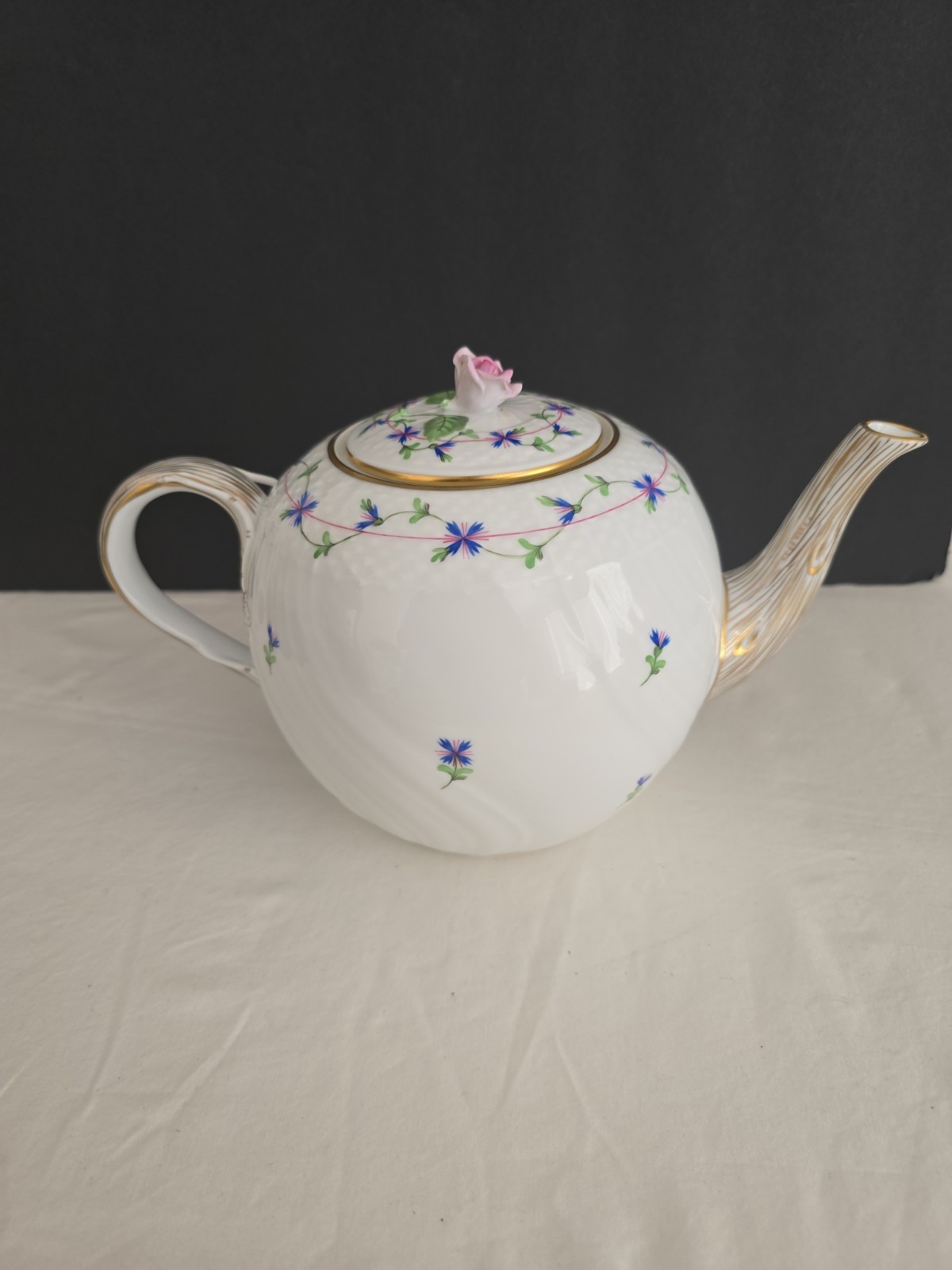 Herend Hungary Blue Garland Tea Cup 1602/PBG 6 cup Floral  6.5
