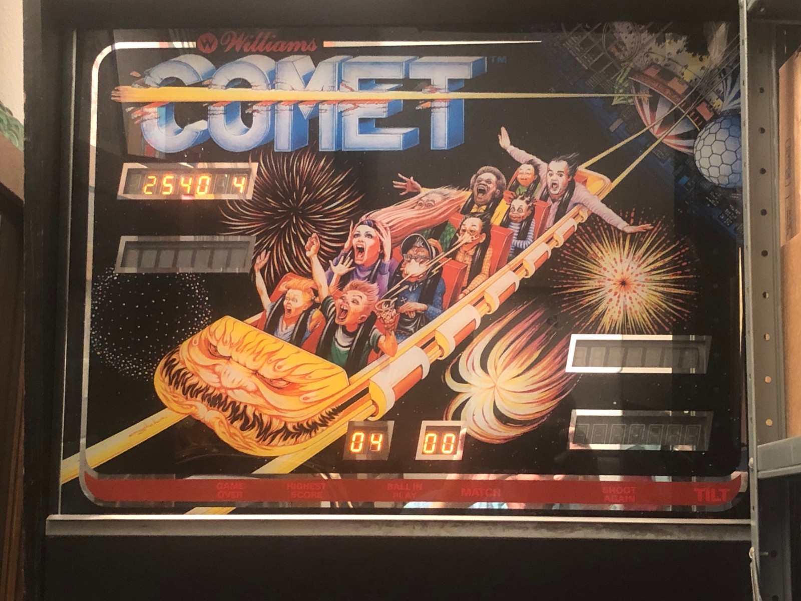 VINTAGE COMET PINBALL MACHINE - NEEDS REPAIR - LIGHTS UP BUT GAMES WON'T START VINTAGE COMET PINBALL MACHINE - NEEDS REPAIR - LIGHTS UP BUT GAMES WON'T START