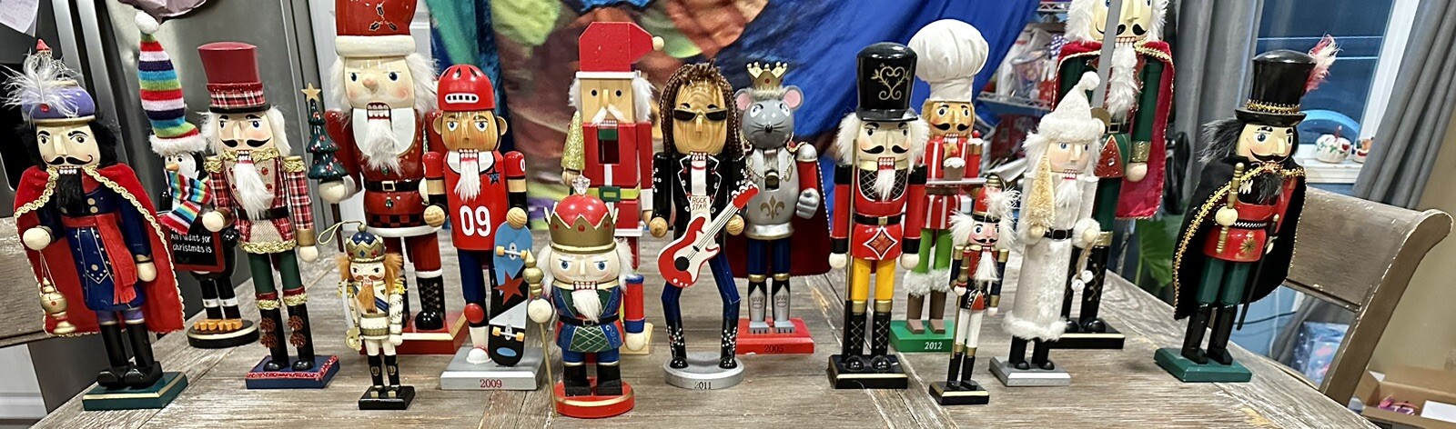 Lot (19)Wooden Nutcrackers 7”-15” All Different Very good condition Lot (19)Wooden Nutcrackers 7”-15” All Different Very good condition
