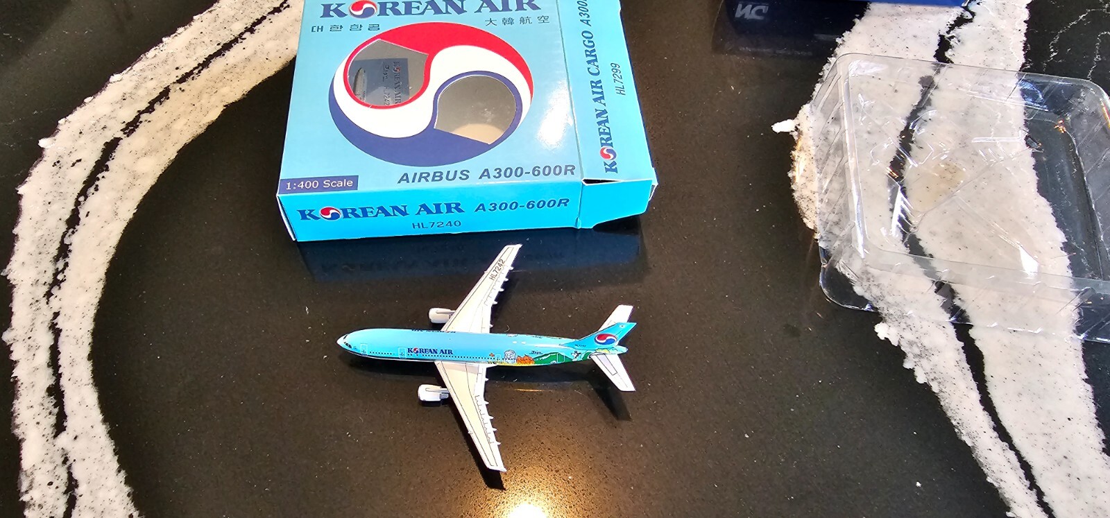 Aeroclassics Korean Air A300B4-622R 1:400 Jeju Colors HL7242 Aeroclassics Korean Air A300B4-622R 1:400 Jeju Colors HL7242