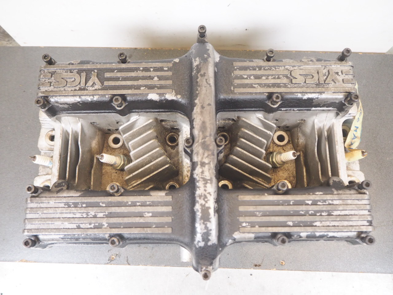 CYLINDER HEAD YAMAHA XJ1100 MAXIM 1982 10M-11110-00 15797 CYLINDER HEAD YAMAHA XJ1100 MAXIM 1982 10M-11110-00 15797