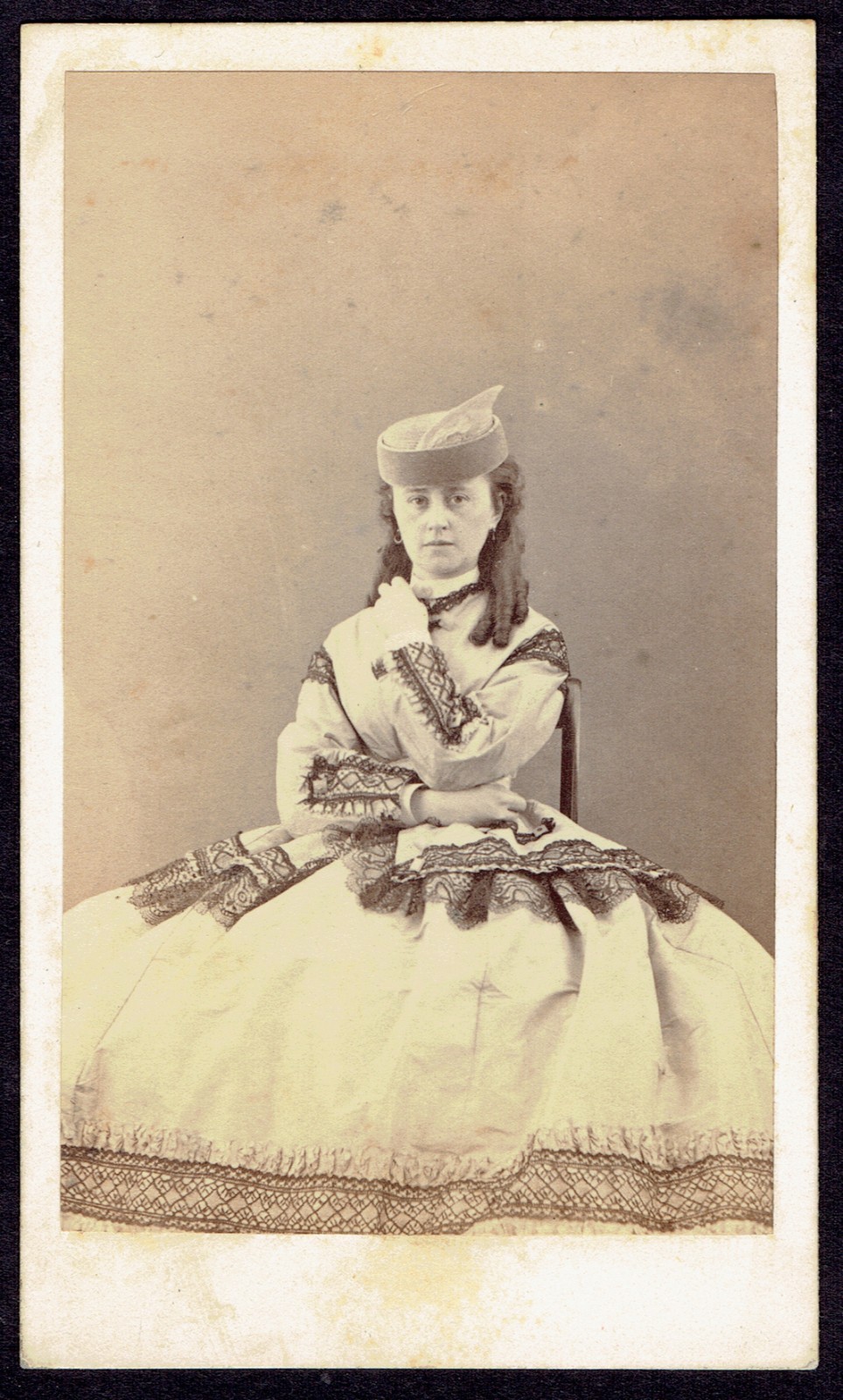 CDV Photo 1860s Cute Woman, Dress, Fashion, Hat (2826) CDV Photo 1860s Cute Woman, Dress, Fashion, Hat (2826)