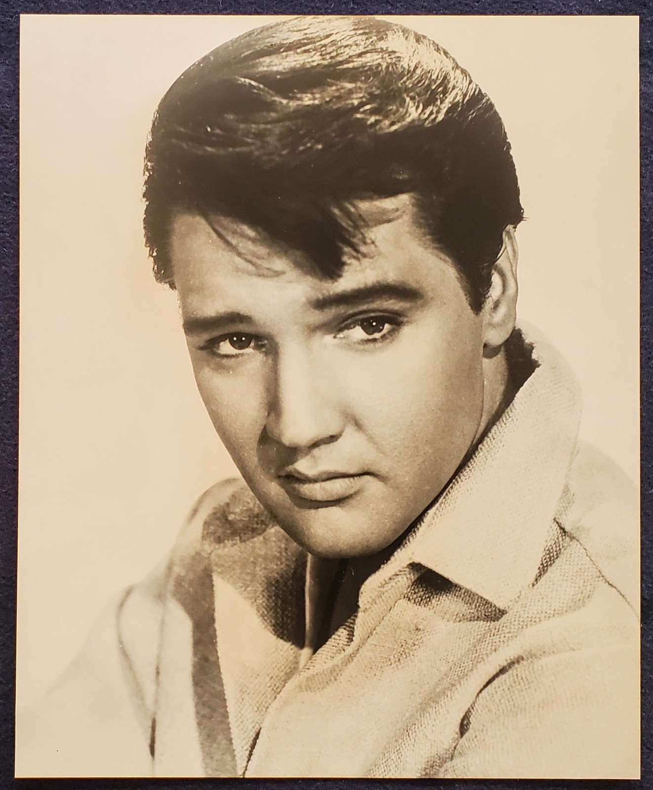 1957 Elvis Presley Virgil Apger MGM Hollywood RCA Label 7x9 Photograph 1957 Elvis Presley Virgil Apger MGM Hollywood RCA Label 7x9 Photograph