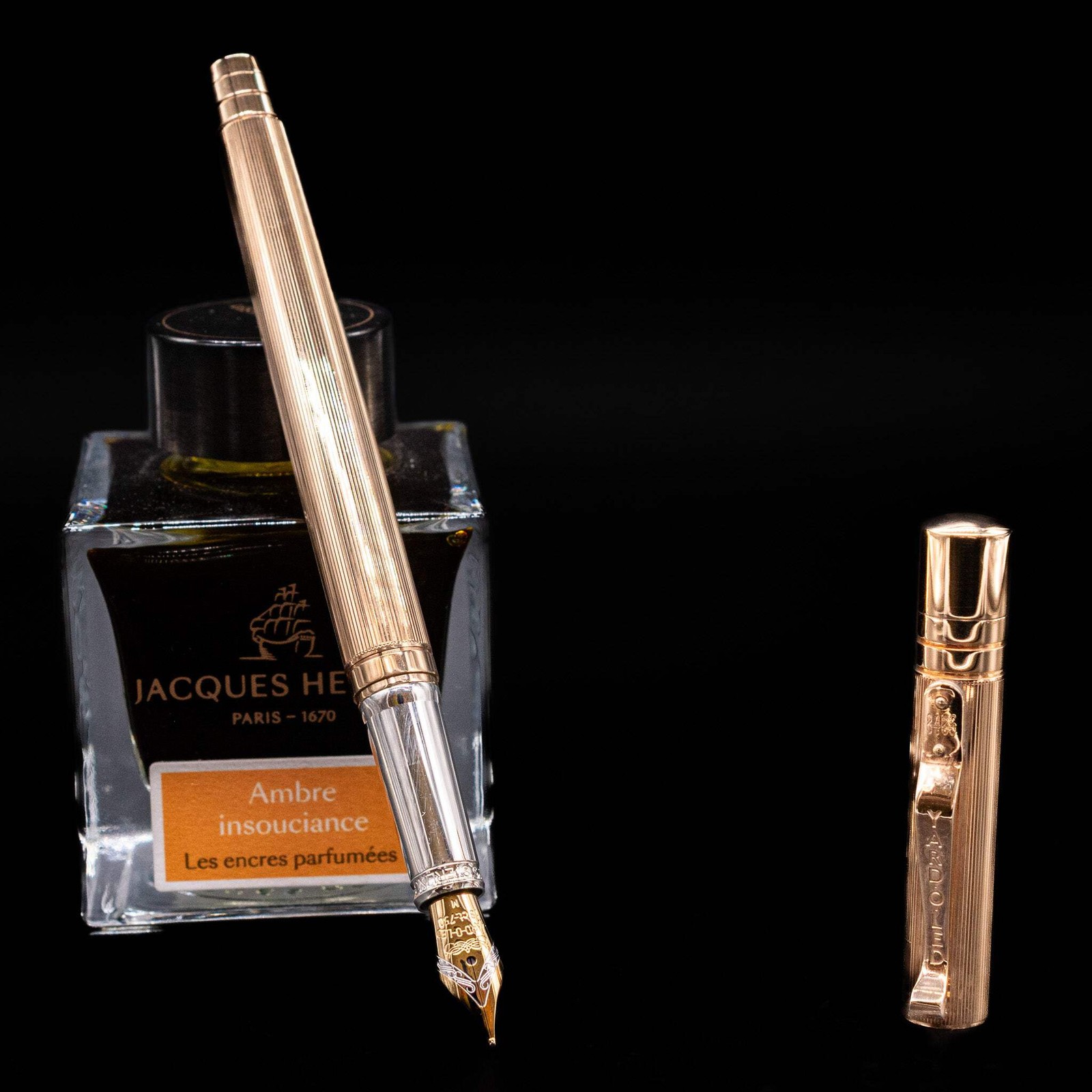 Yard O Led Gold Standard Fountain Pen - Pinstripe 72