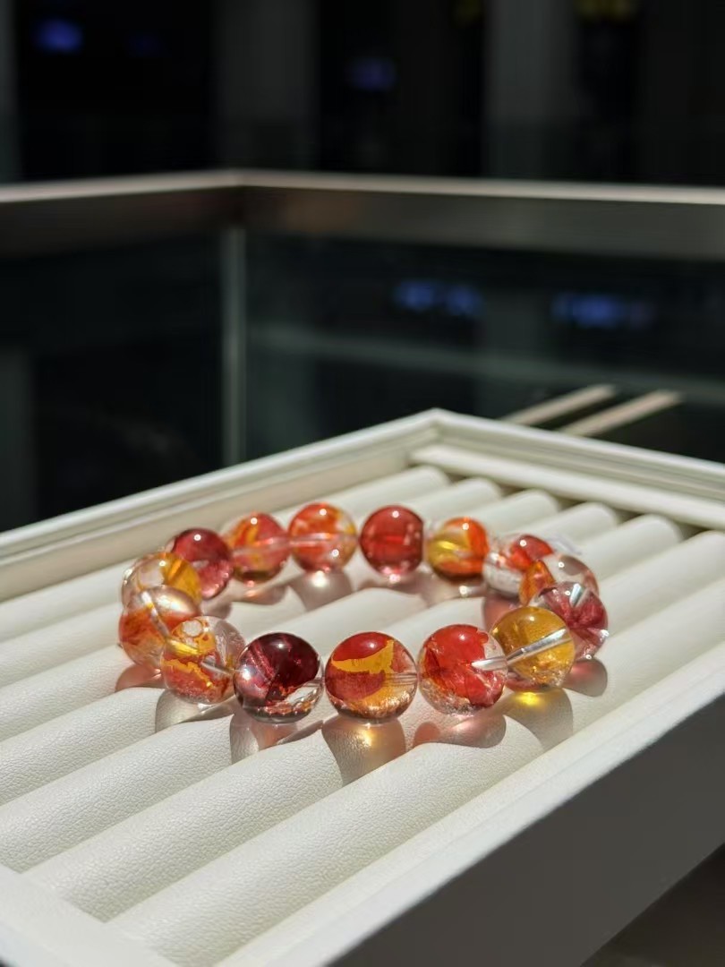 AAA Grade Red Hematoid Quartz Stretch Bracelet 14.6mm Fire Crystal Gemstone AAA Grade Red Hematoid Quartz Stretch Bracelet 14.6mm Fire Crystal Gemstone