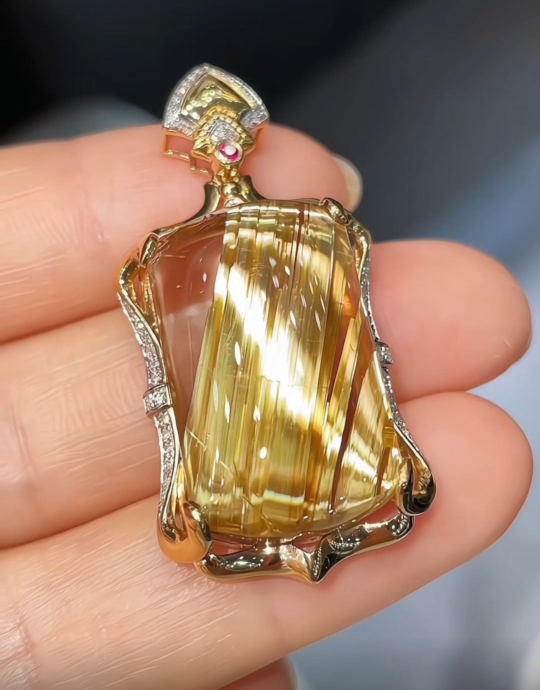 Top Natural Gold Rutilated Quartz 18K gold inlaid Titanium Crystal Pendant 1pc Top Natural Gold Rutilated Quartz 18K gold inlaid Titanium Crystal Pendant 1pc