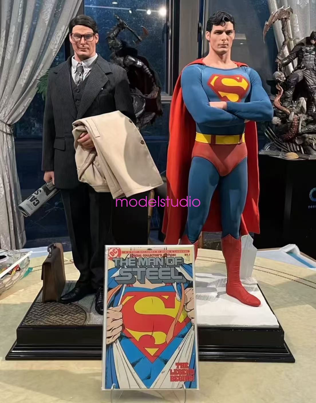 JND Studio Superman 1/3 Scale Resin Statue In Stock H72cm 2 Ver Cloak+Suit JND Studio Superman 1/3 Scale Resin Statue In Stock H72cm 2 Ver Cloak+Suit