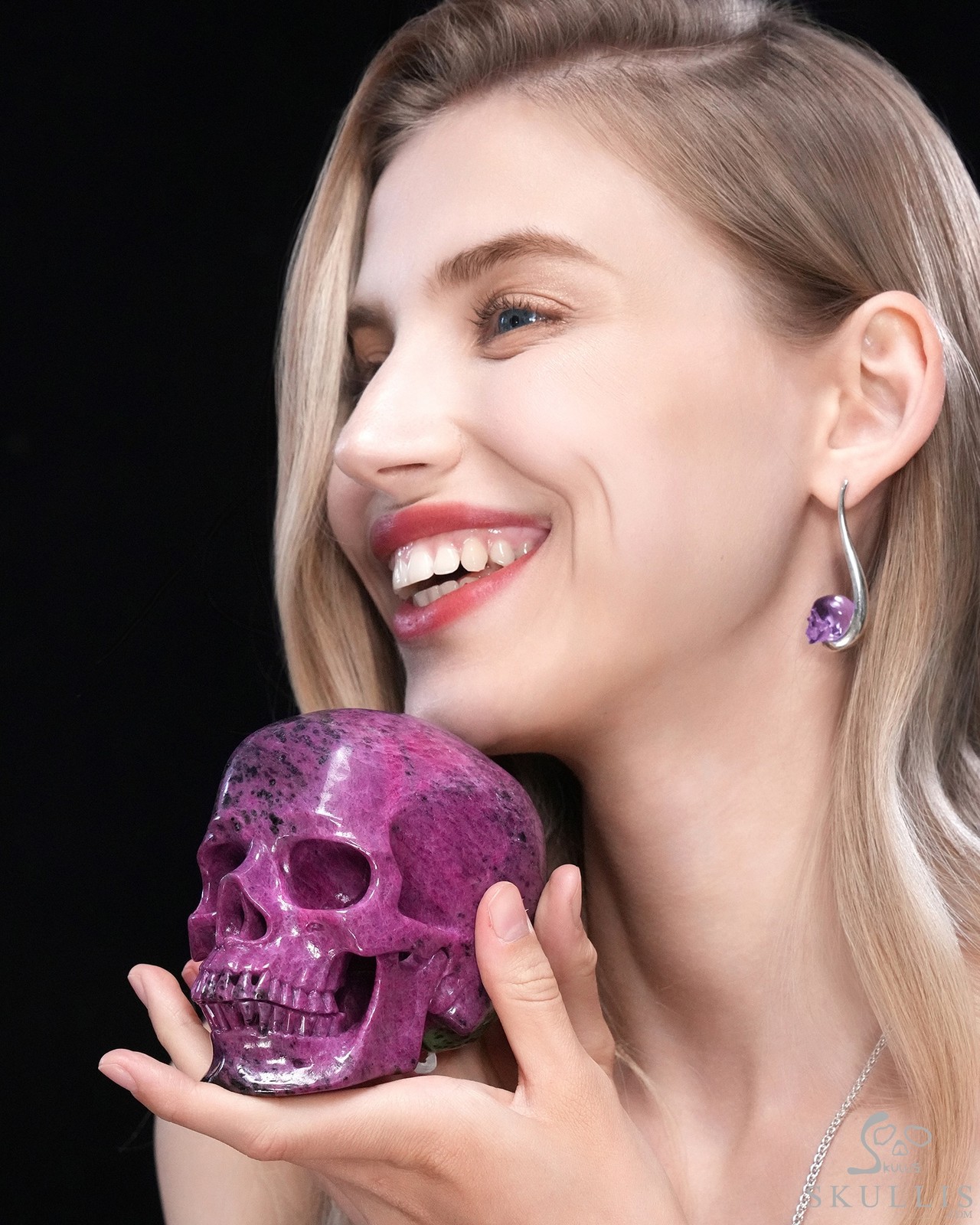 Amazing Gemstone Huge 4.8 Amazing Gemstone Huge 4.8