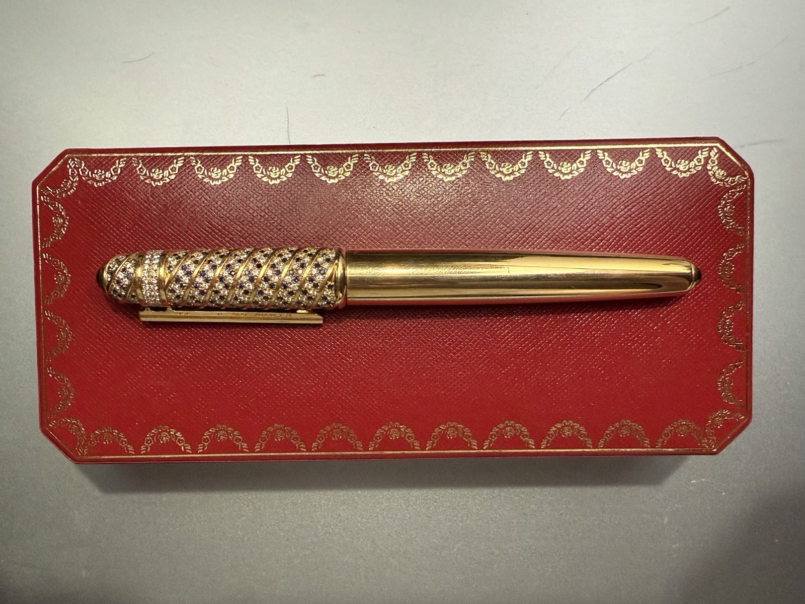 Cartier Le Maharajah Limited Edition Rollerball Pen - 18K Gold Cartier Le Maharajah Limited Edition Rollerball Pen - 18K Gold