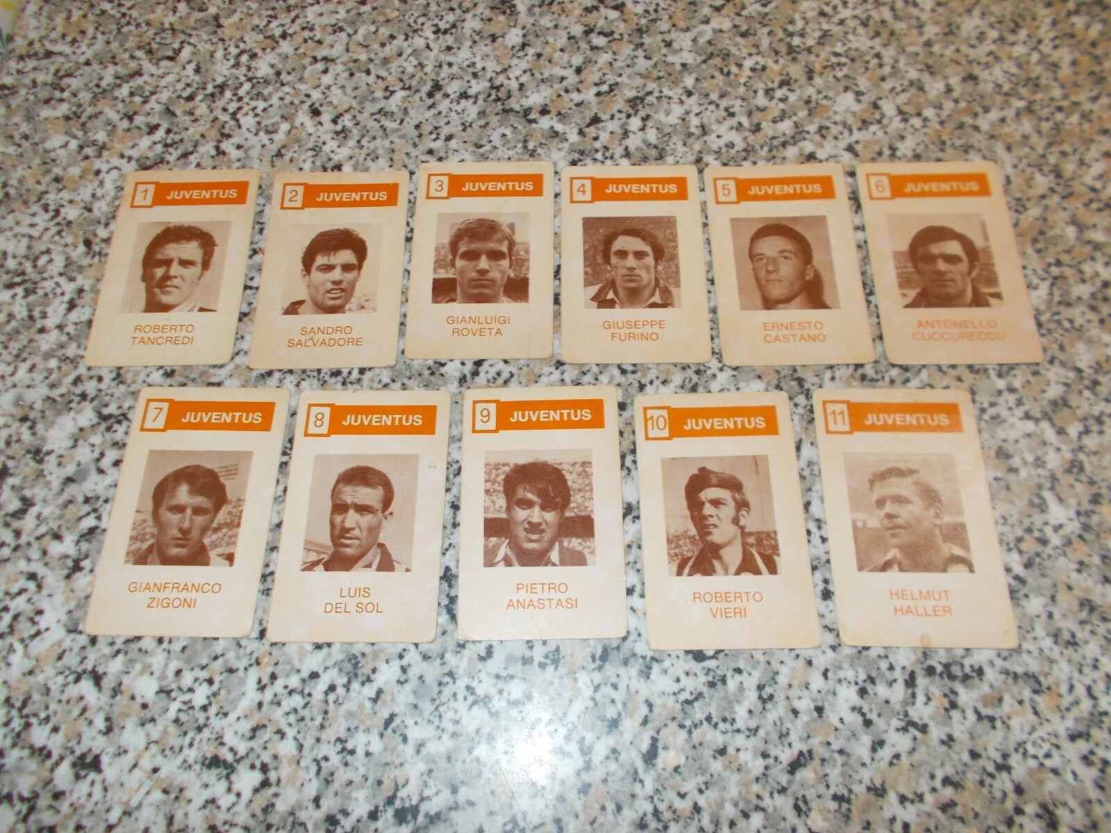 FIGURES TEAM JUVENTUS COMPLETE FOOTBALLERS RHYTHM CALTAGIRONE 1969-70 ORIGINAL