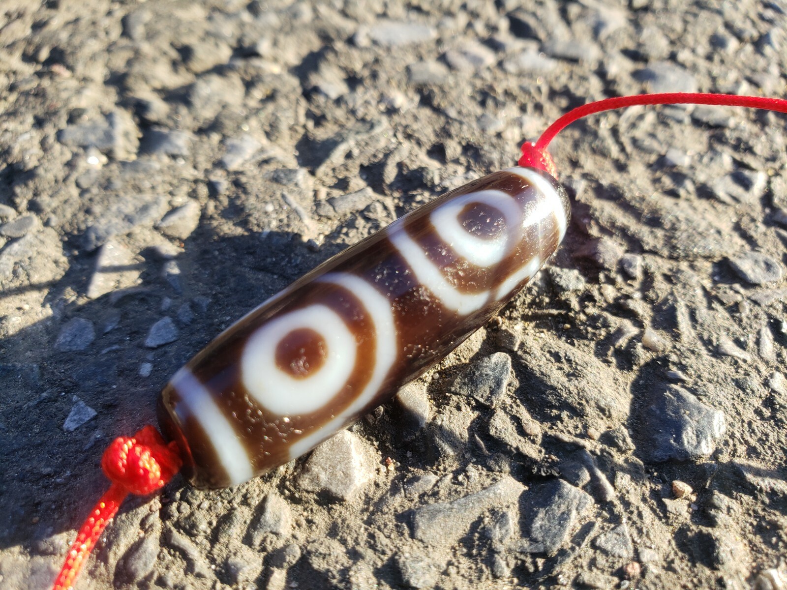 Real Old Agate Tibetan Dzi Bead From Temple - 3 Eyes Real Old Agate Tibetan Dzi Bead From Temple - 3 Eyes