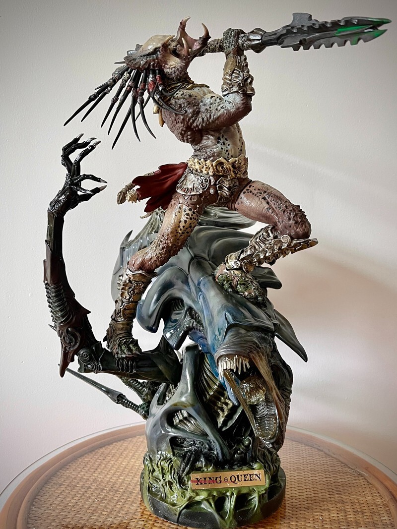 CUSTOMIZED Predator VS Alien （King VS Queen） 1/6 GK Resin Model Statue