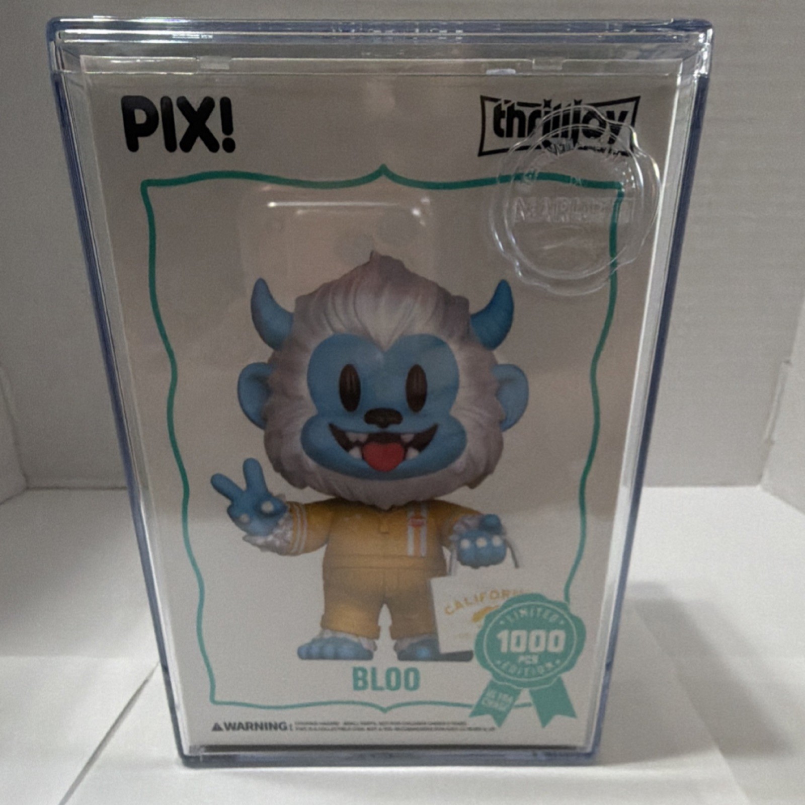 Thrilljoy PIX Bloo California Limited Edition Vinyl Figure - Debut - SEALED Thrilljoy PIX Bloo California Limited Edition Vinyl Figure - Debut - SEALED