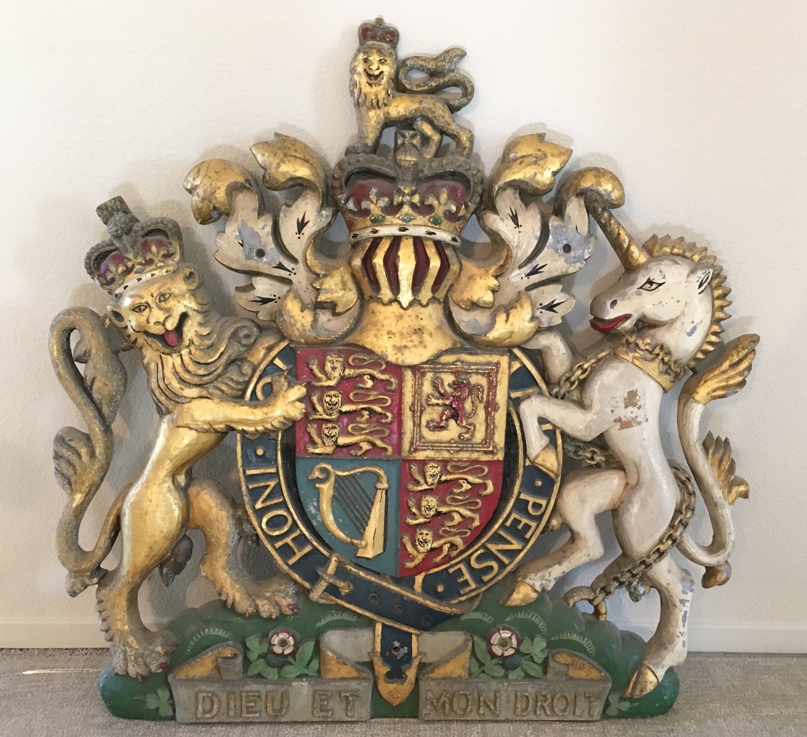 Large Vintage British Royal Warrant Coat of Arms HM The Queen - Solid Metal Sign Large Vintage British Royal Warrant Coat of Arms HM The Queen - Solid Metal Sign
