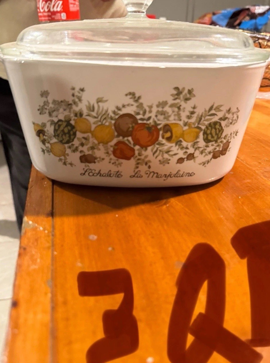 VTG (1962-72) Corning Ware Casserole Dish w/Lid Spice of Life Le Persil La Sauge VTG (1962-72) Corning Ware Casserole Dish w/Lid Spice of Life Le Persil La Sauge