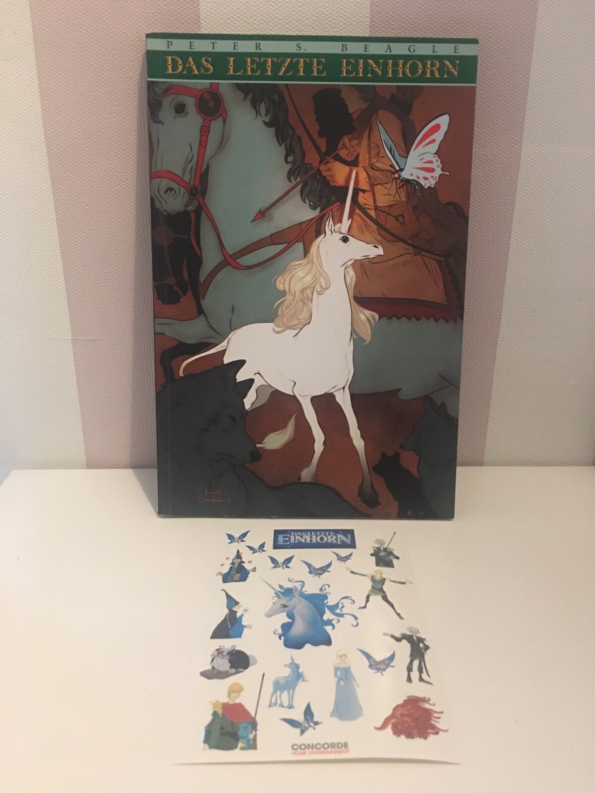 The Last Unicorn Comic + Sticker The Last Unicorn Book Comic * HTF * Like New The Last Unicorn Comic + Sticker The Last Unicorn Book Comic * HTF * Like New