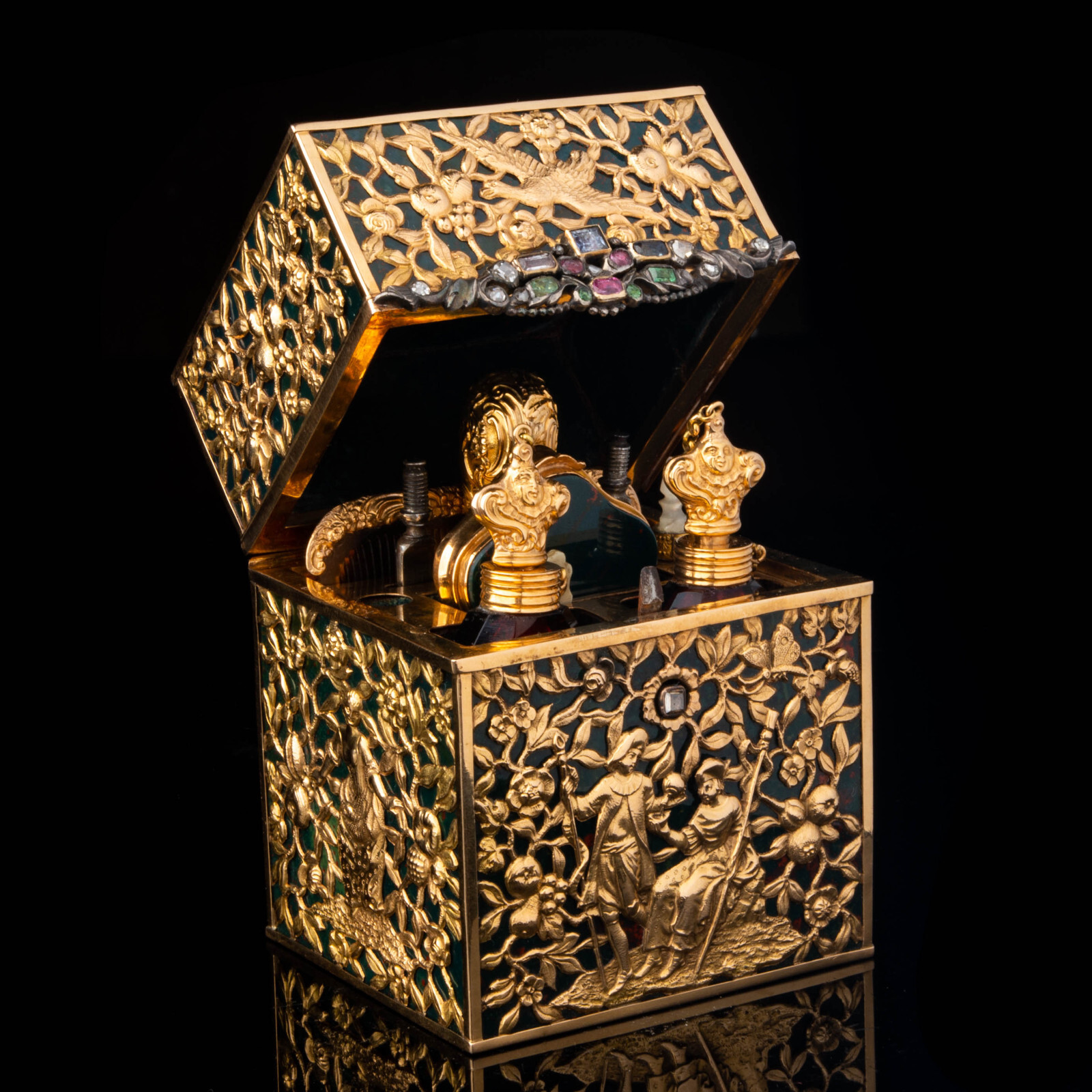 George II Gold & Hardstone Ladies Travel Scent Bottle Necessaire Box Georgian