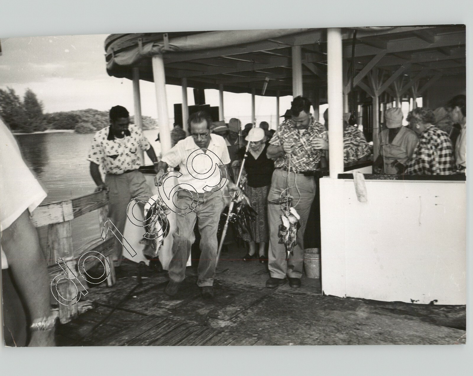 ORIGINAL Tourist Fishing Boat Docking on Pier 1950s PRESS PHOTO Sam Shere